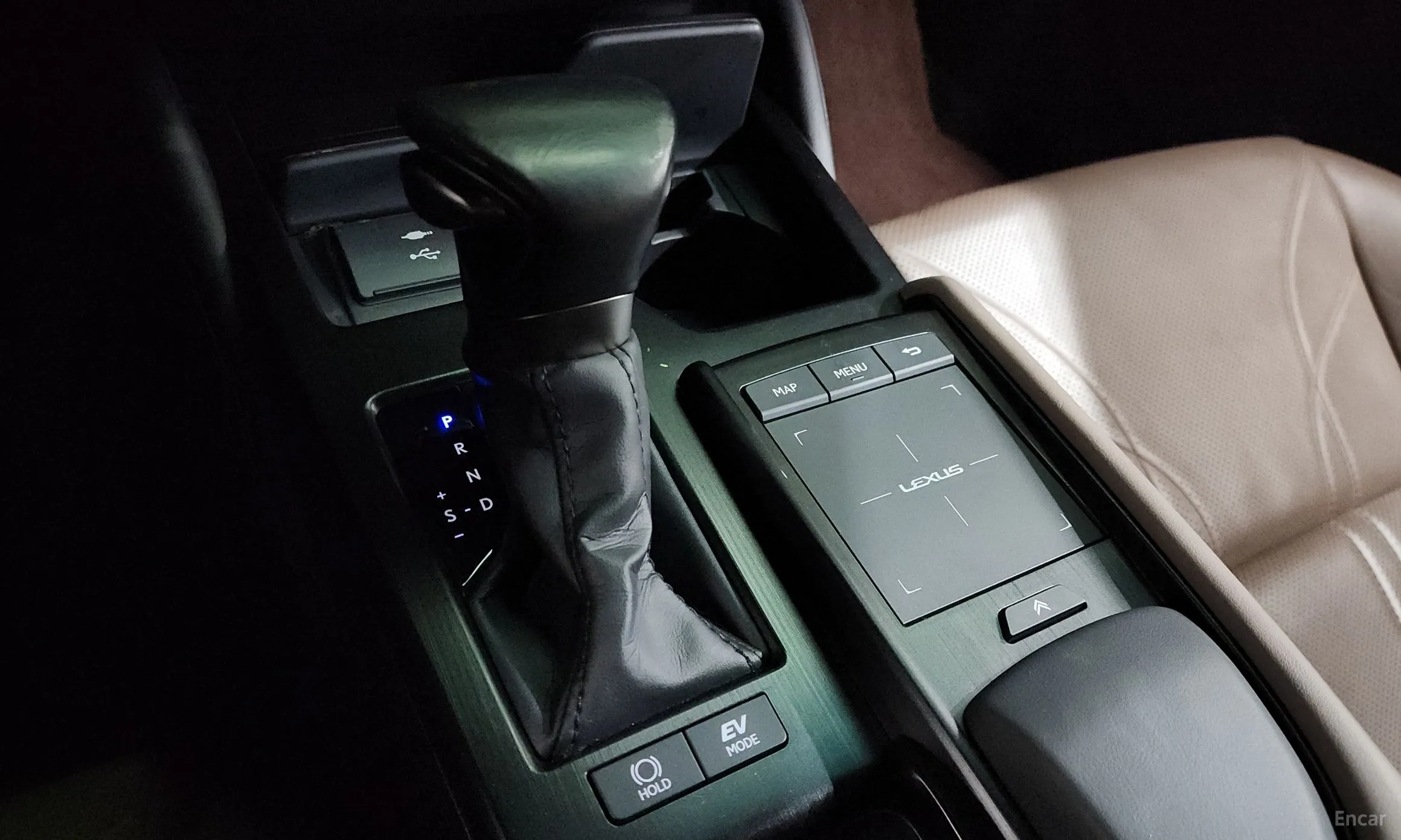 Lexus ES300h 7th Generation превью 9
