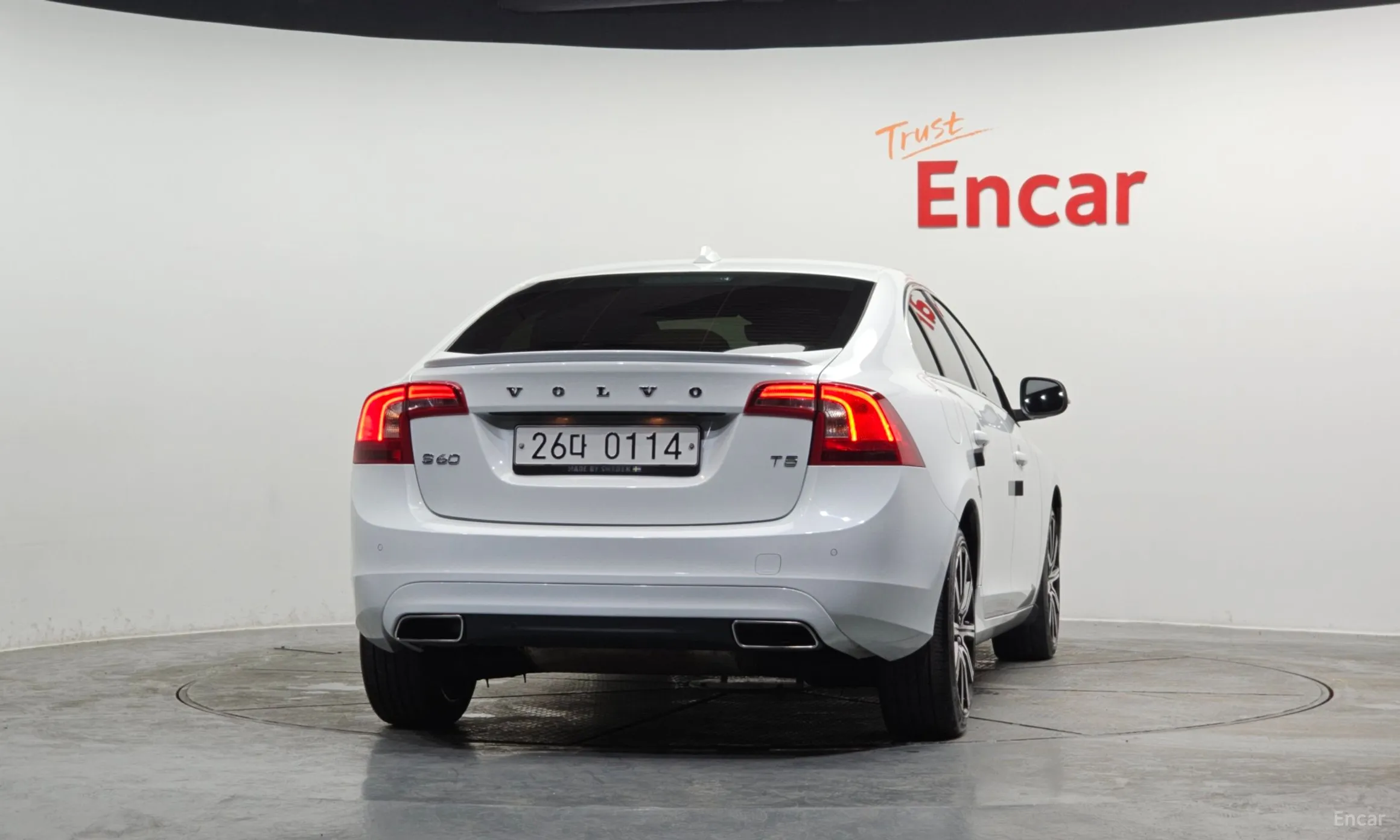 Volvo S60 превью 4