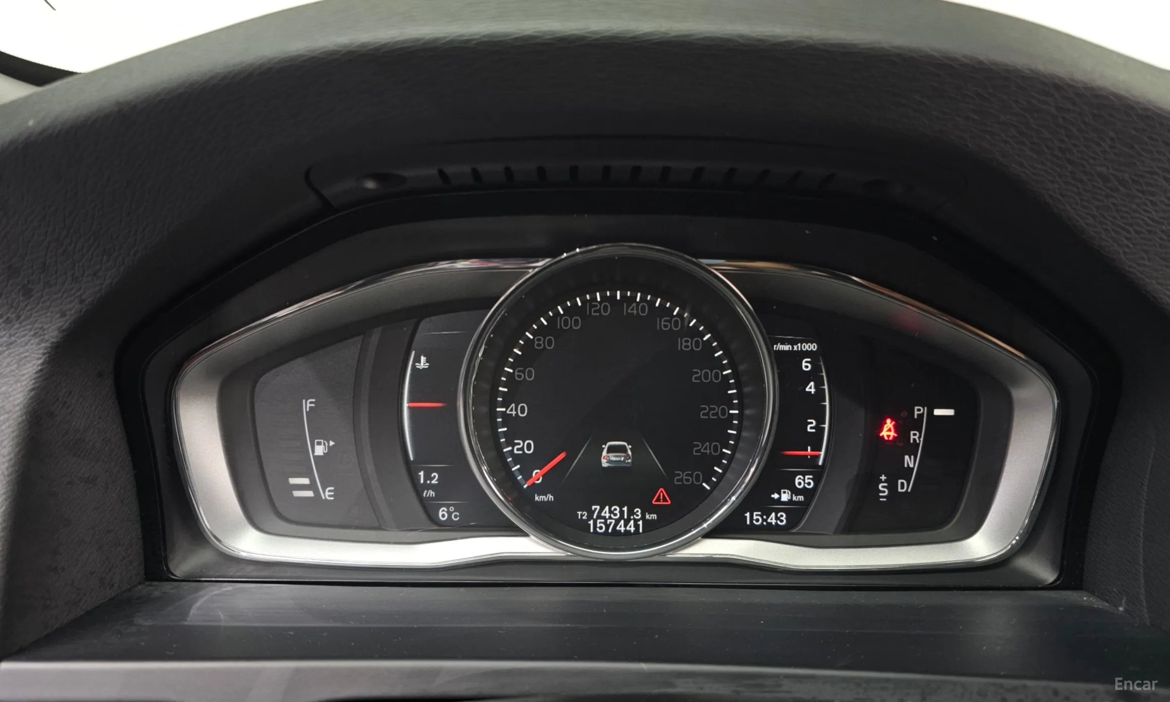 Volvo S60 превью 8