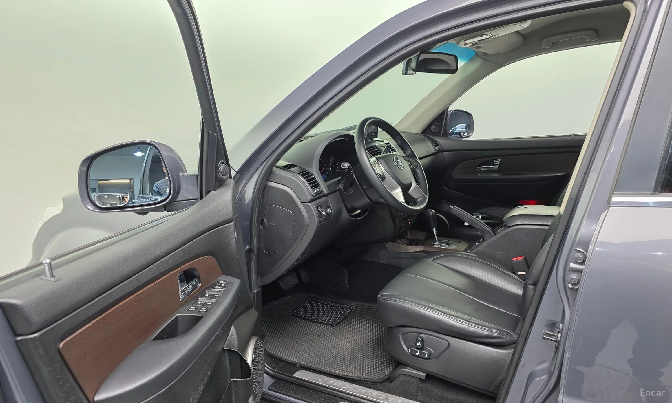 KG Mobility (SsangYong) Rexton W превью 11