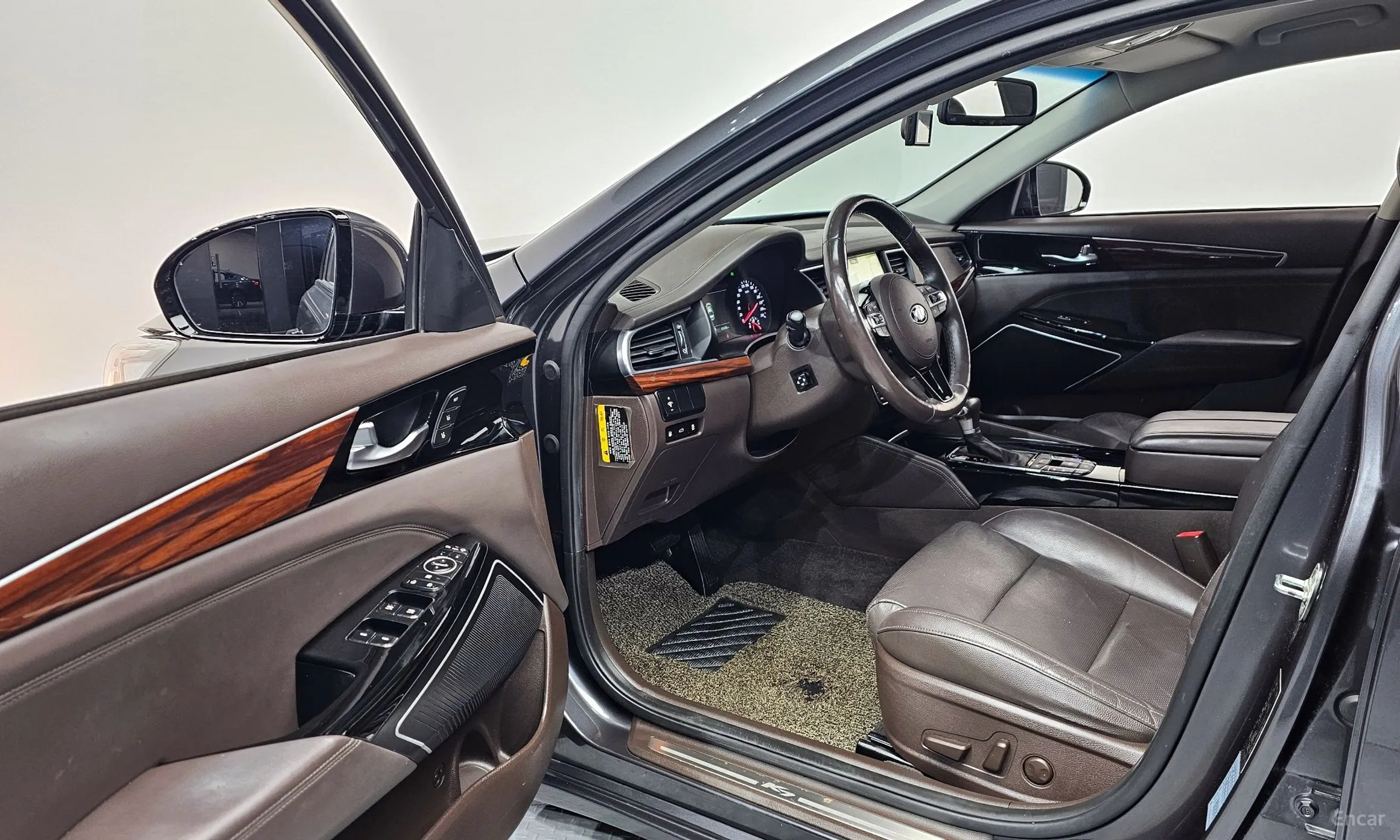 Kia K7 превью 11