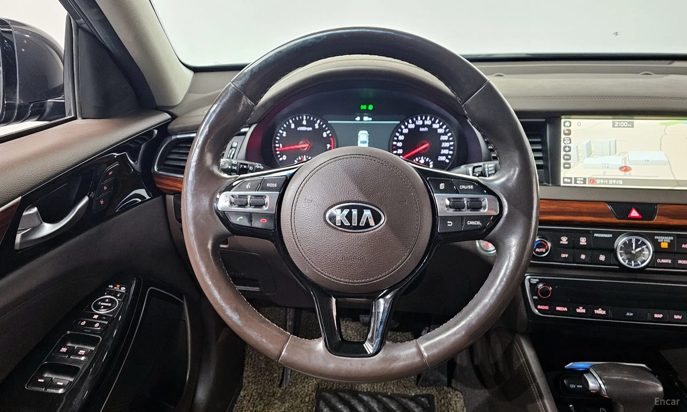 Kia K7 превью 13