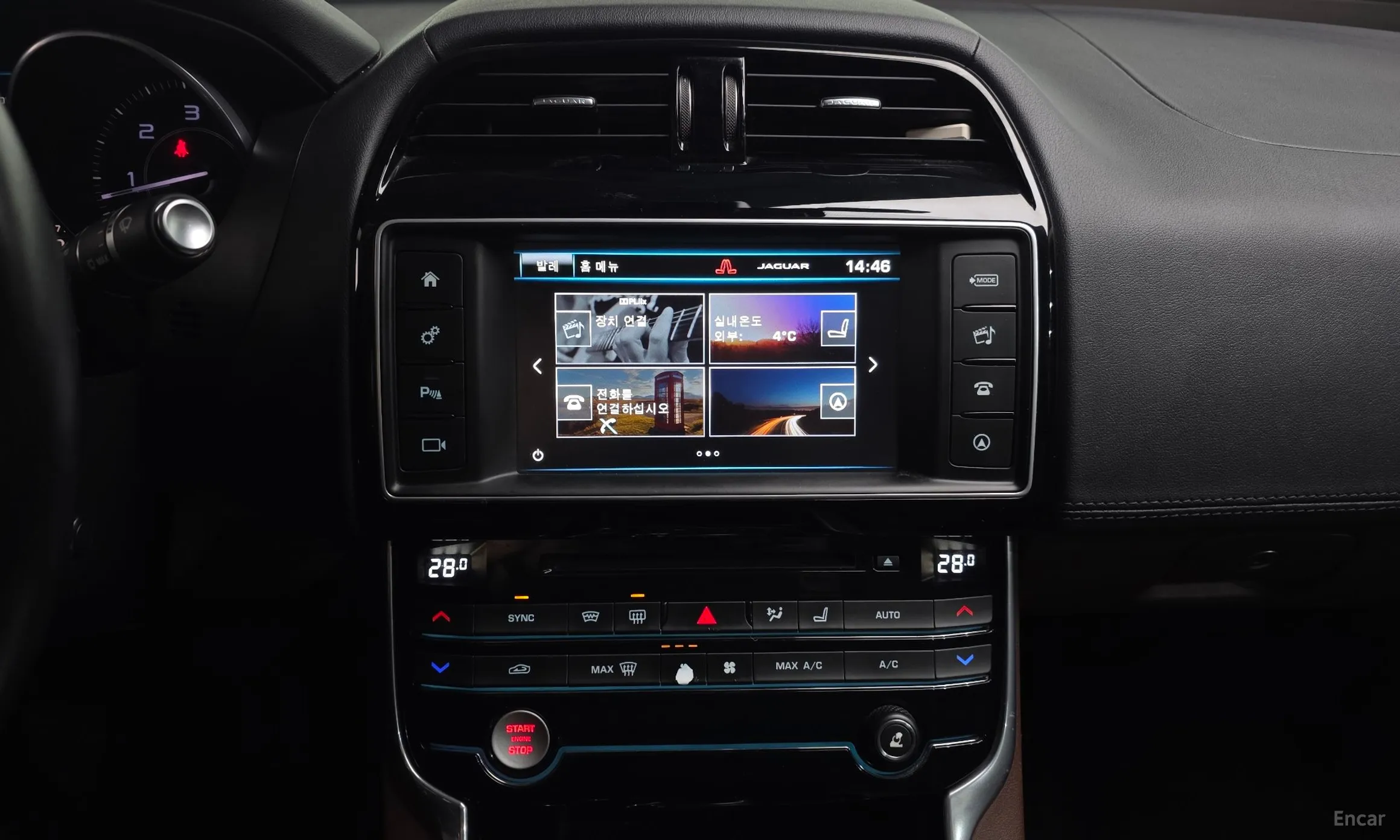 Jaguar XE превью 14
