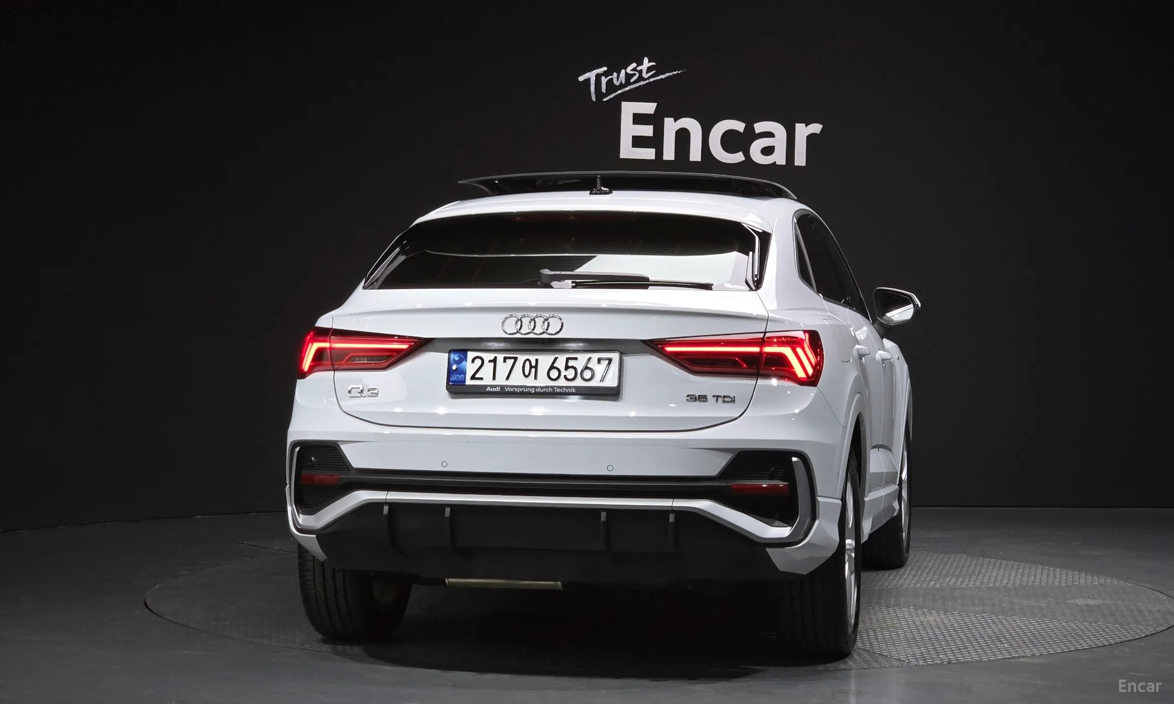 Audi Q3 (F3) превью 4