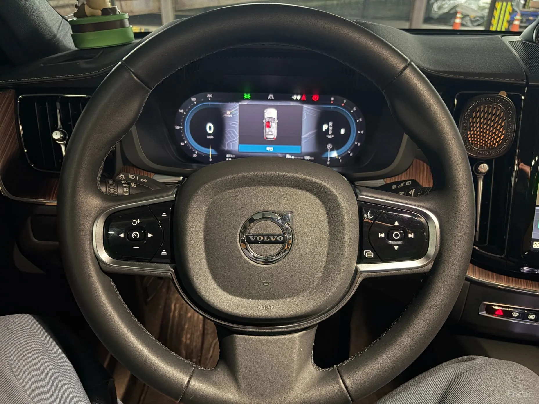 Volvo XC60 Gen 2 превью 15