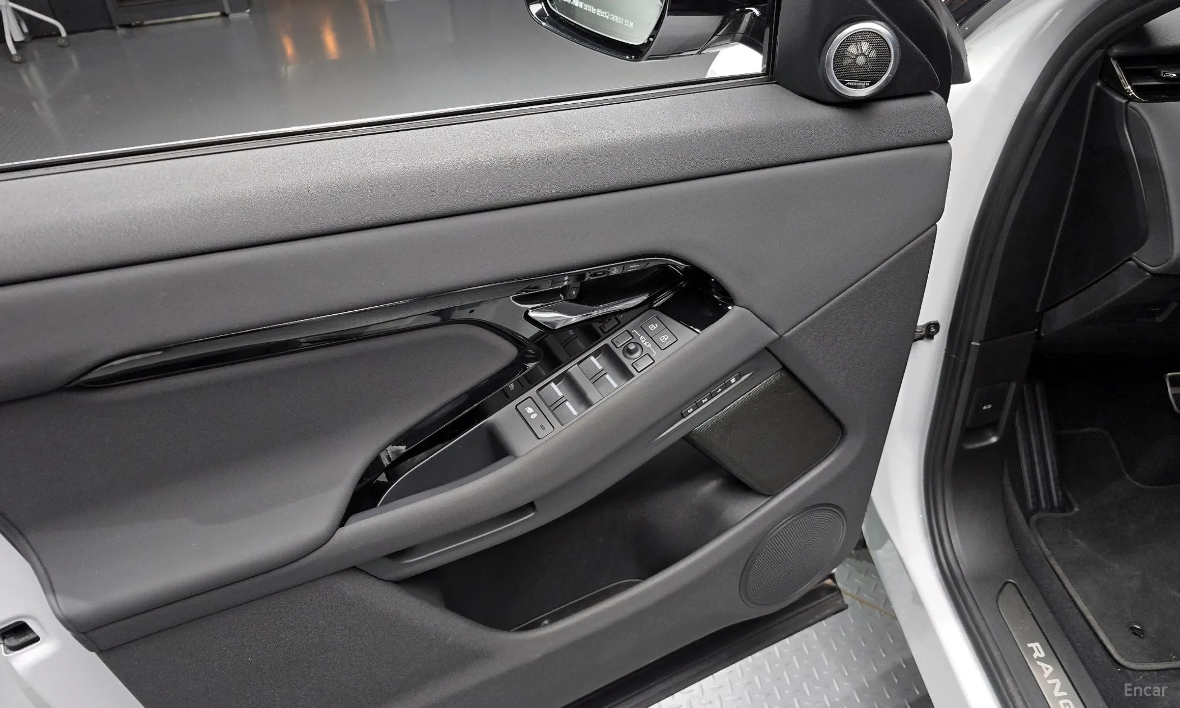 Land Rover Range Rover Evoque 2nd Generation превью 18