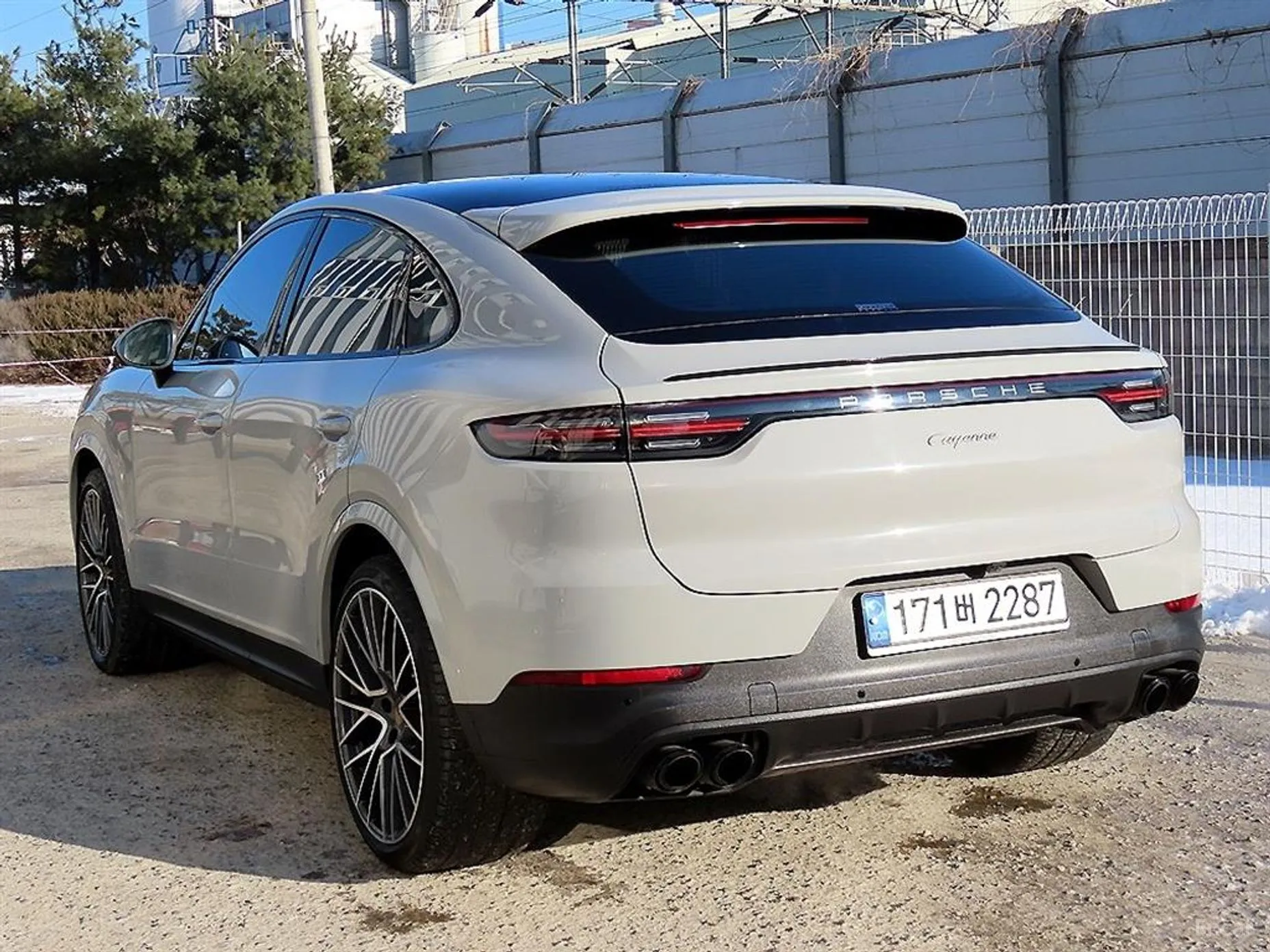 Porsche Cayenne (PO536) превью 3