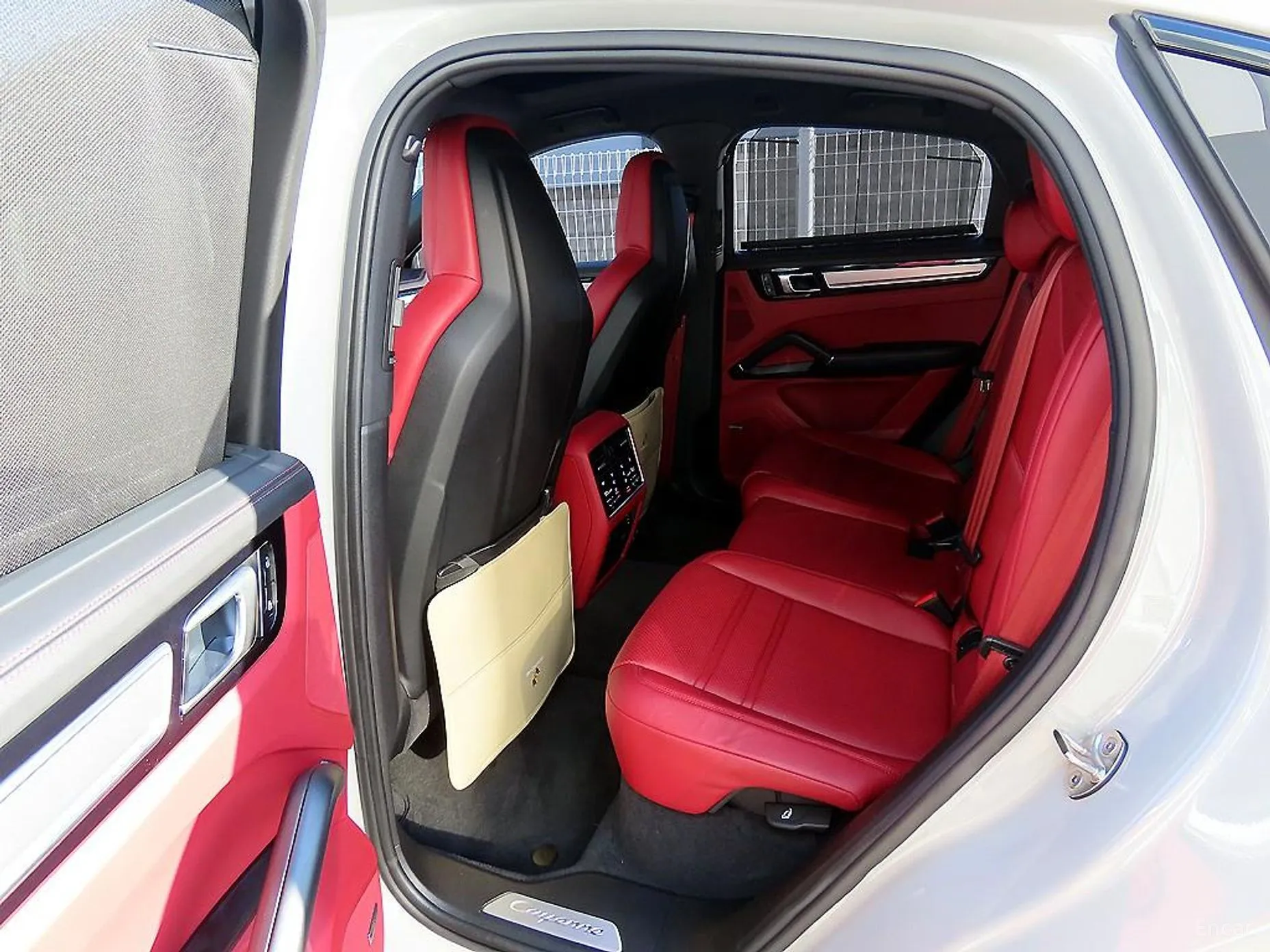 Porsche Cayenne (PO536) превью 6