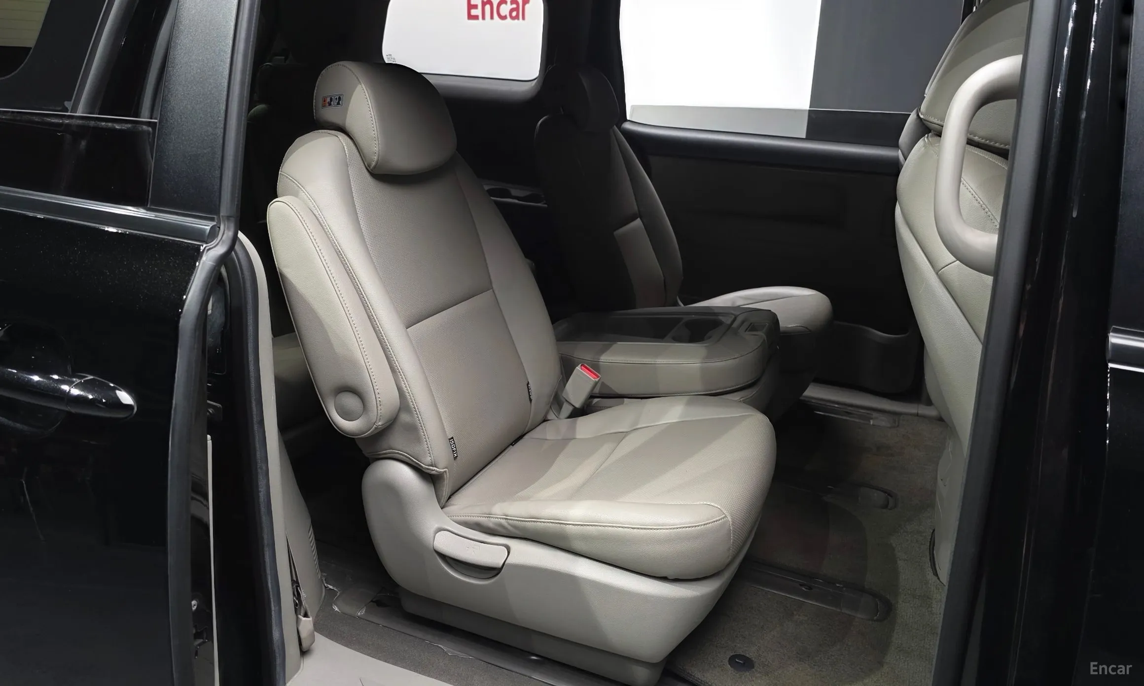 Kia Carnival превью 12