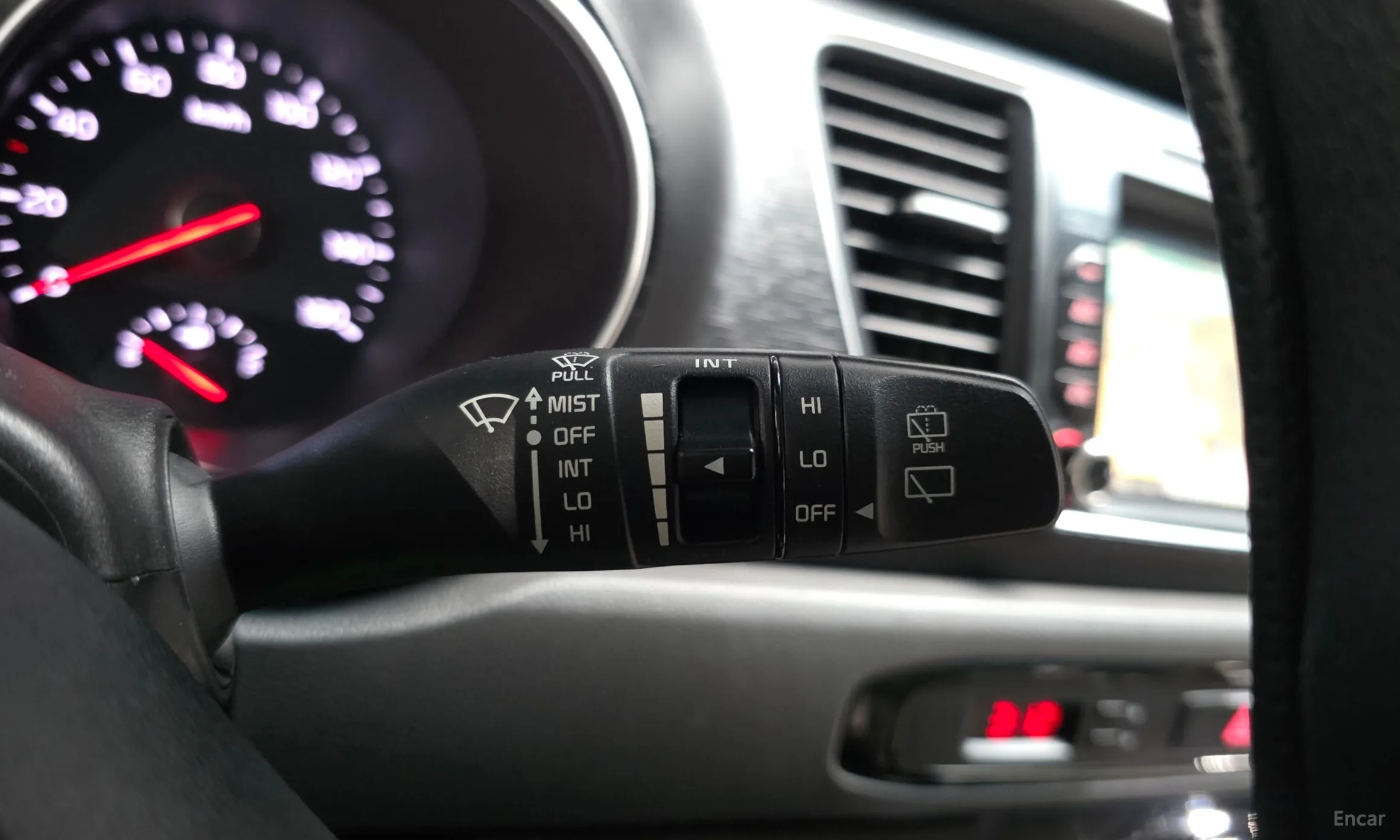 Kia Carnival превью 14