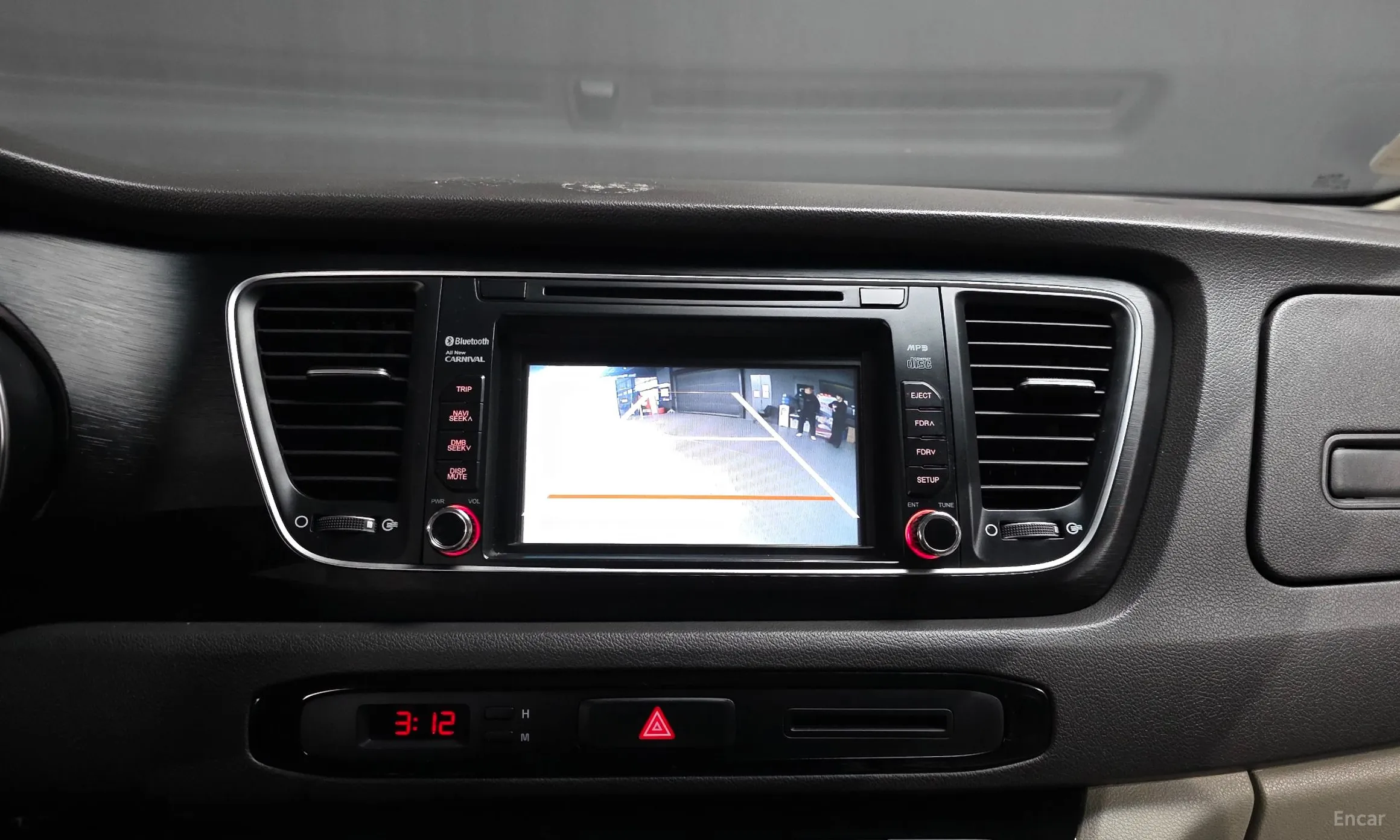 Kia Carnival превью 16