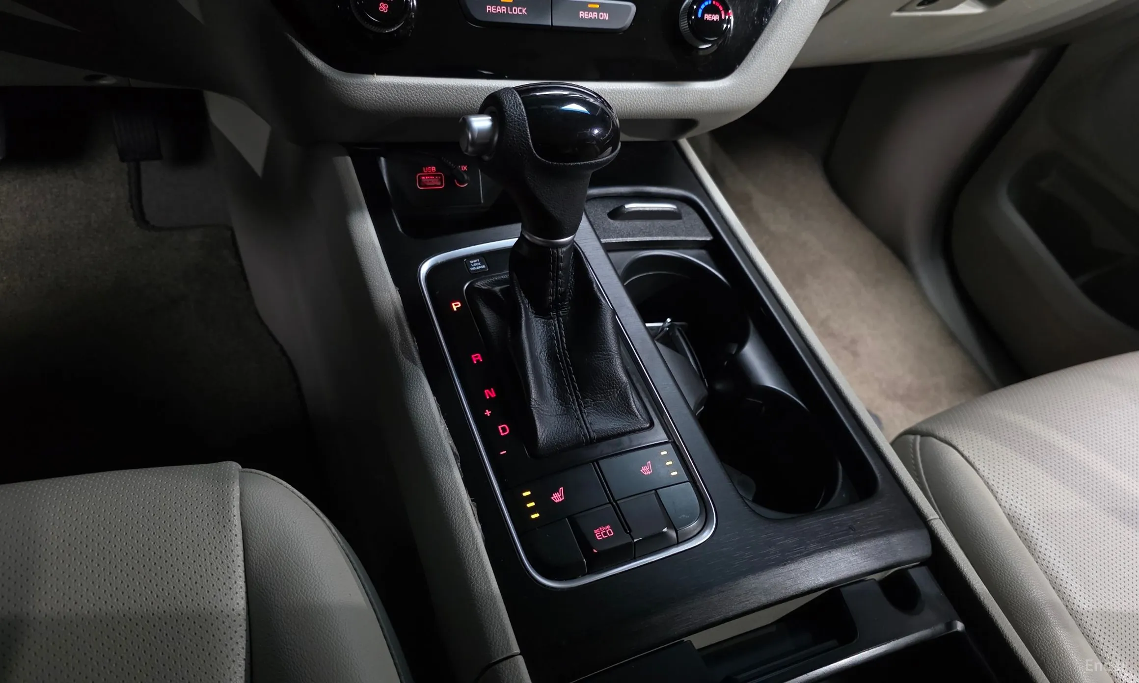 Kia Carnival превью 9