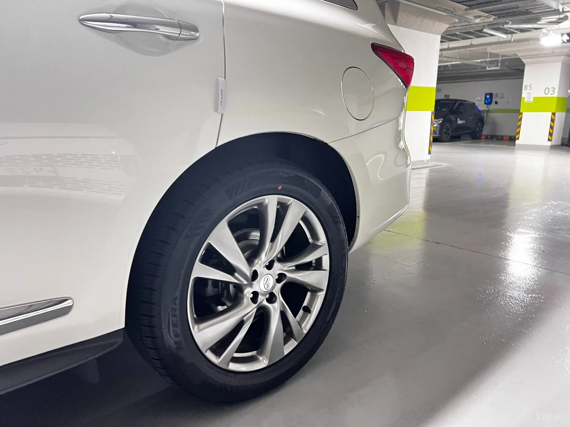 Infiniti QX60 превью 9