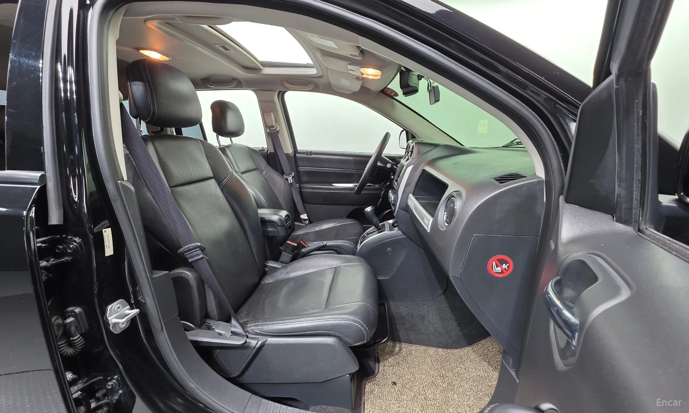 Jeep Compass превью 10