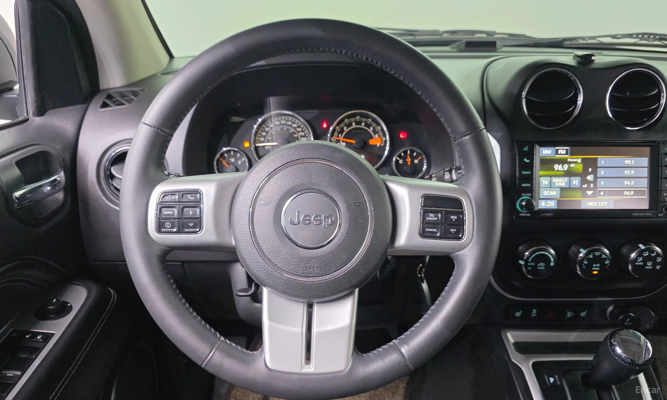 Jeep Compass превью 13