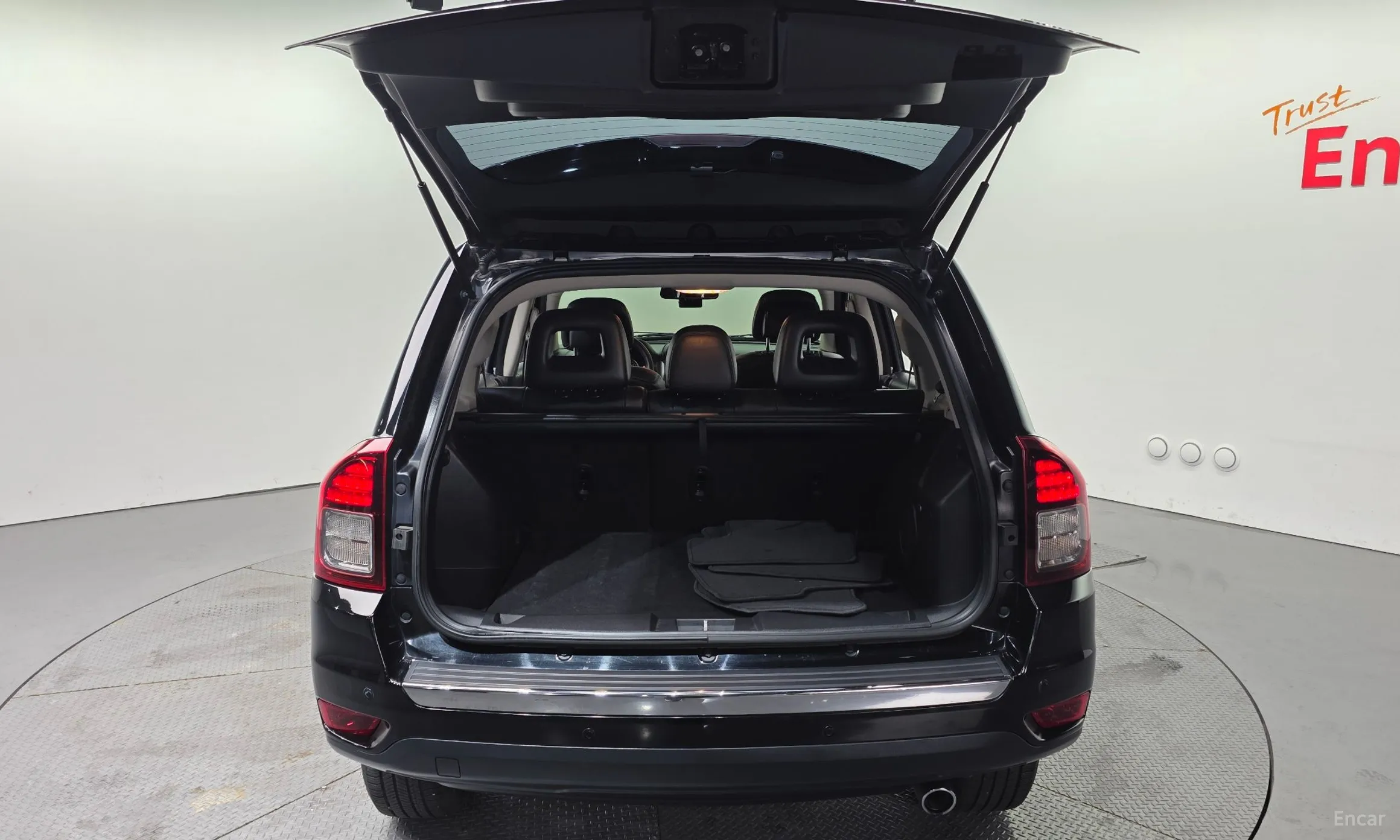 Jeep Compass превью 20