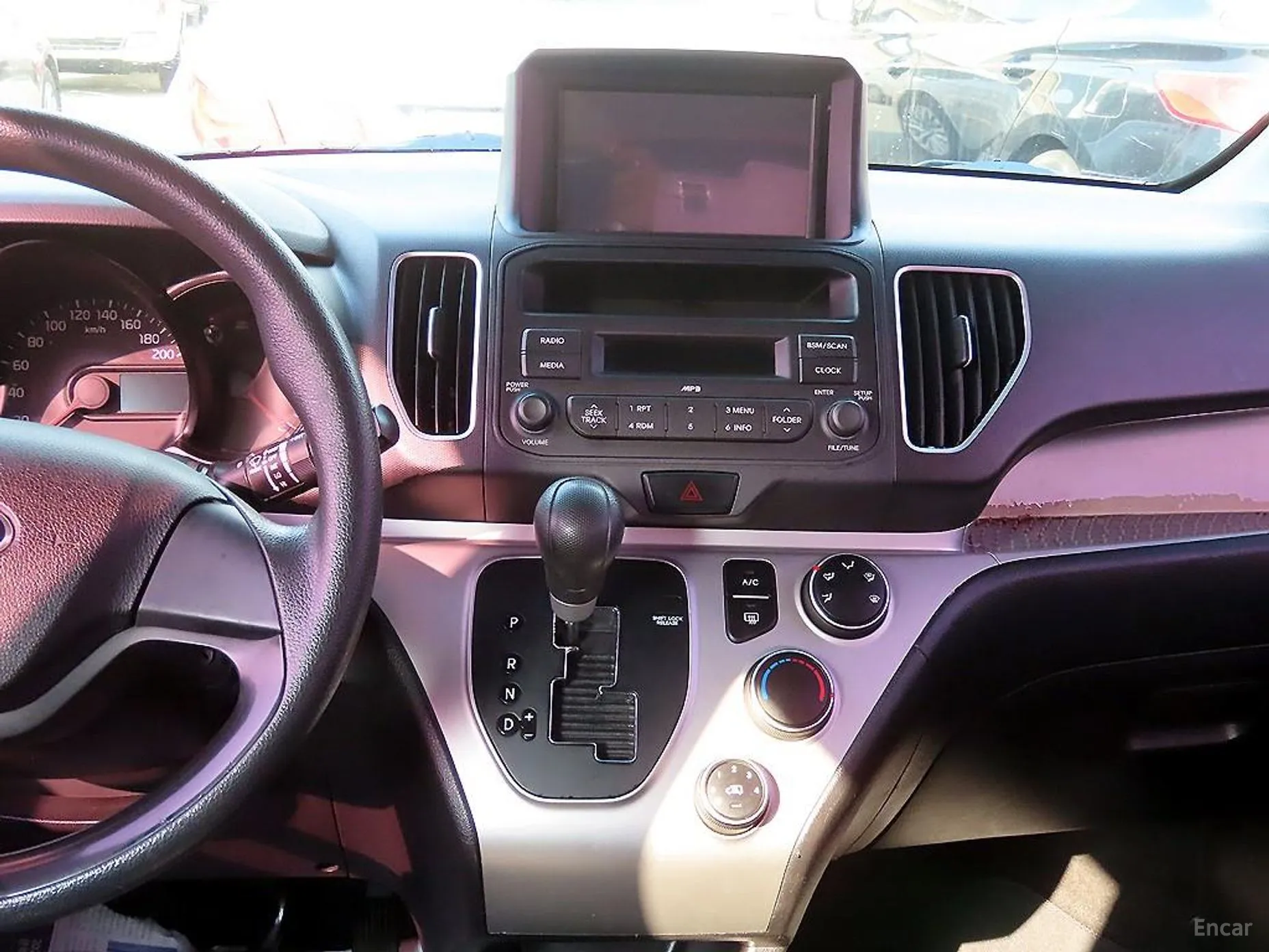 Kia Ray превью 10