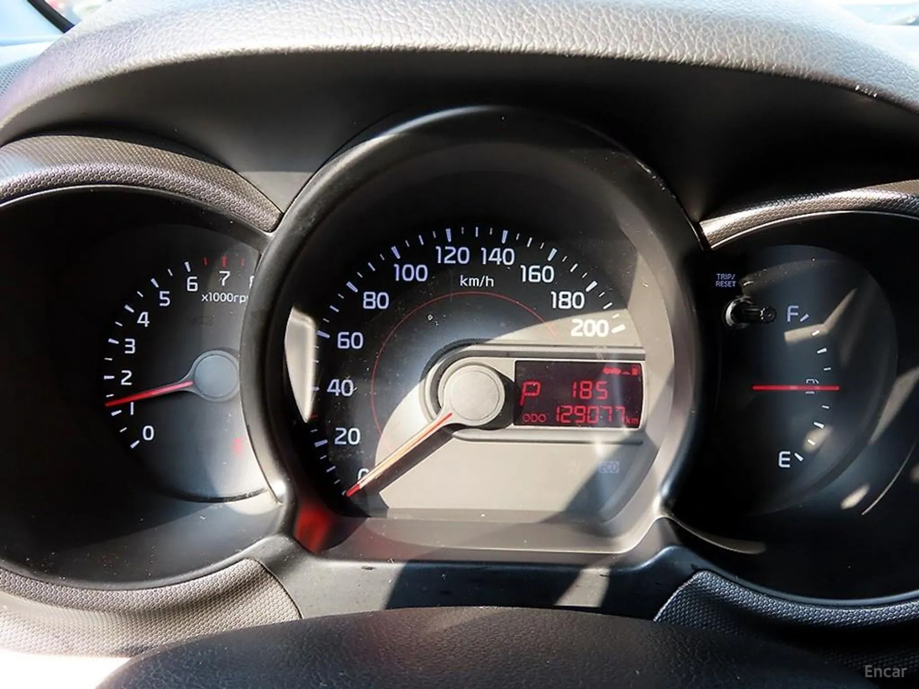 Kia Ray превью 8