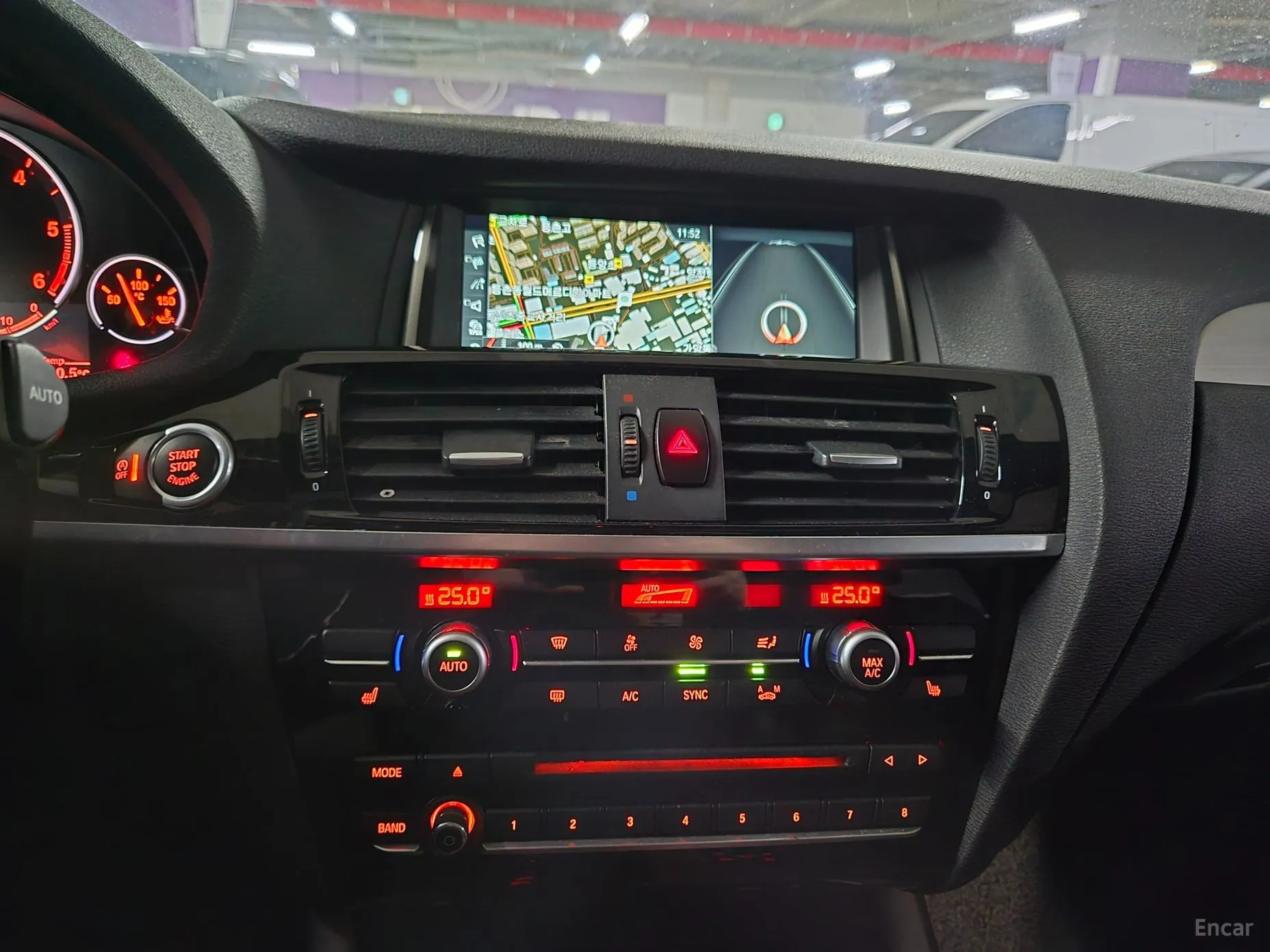 BMW X4 (F26) превью 13