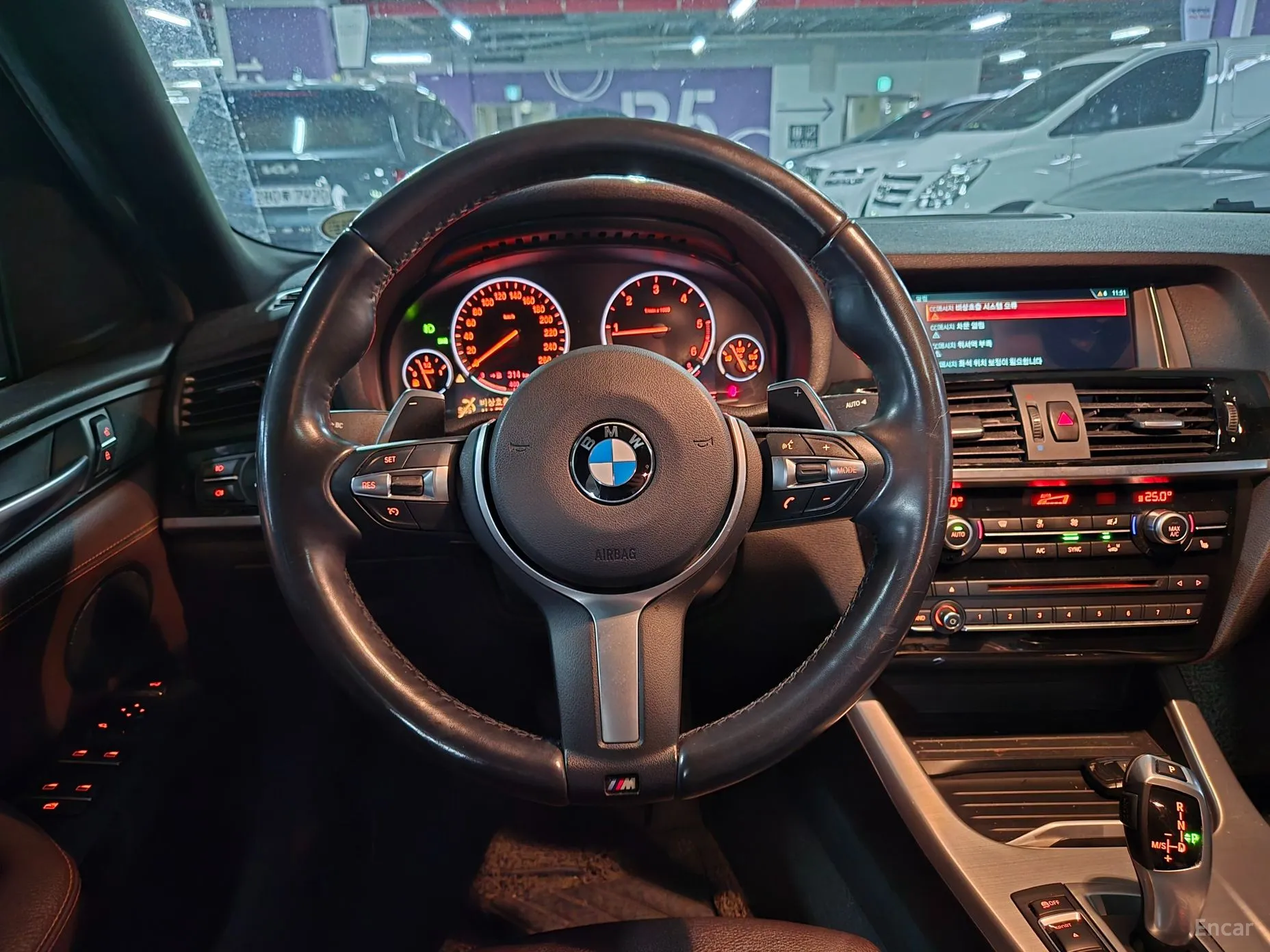 BMW X4 (F26) превью 6
