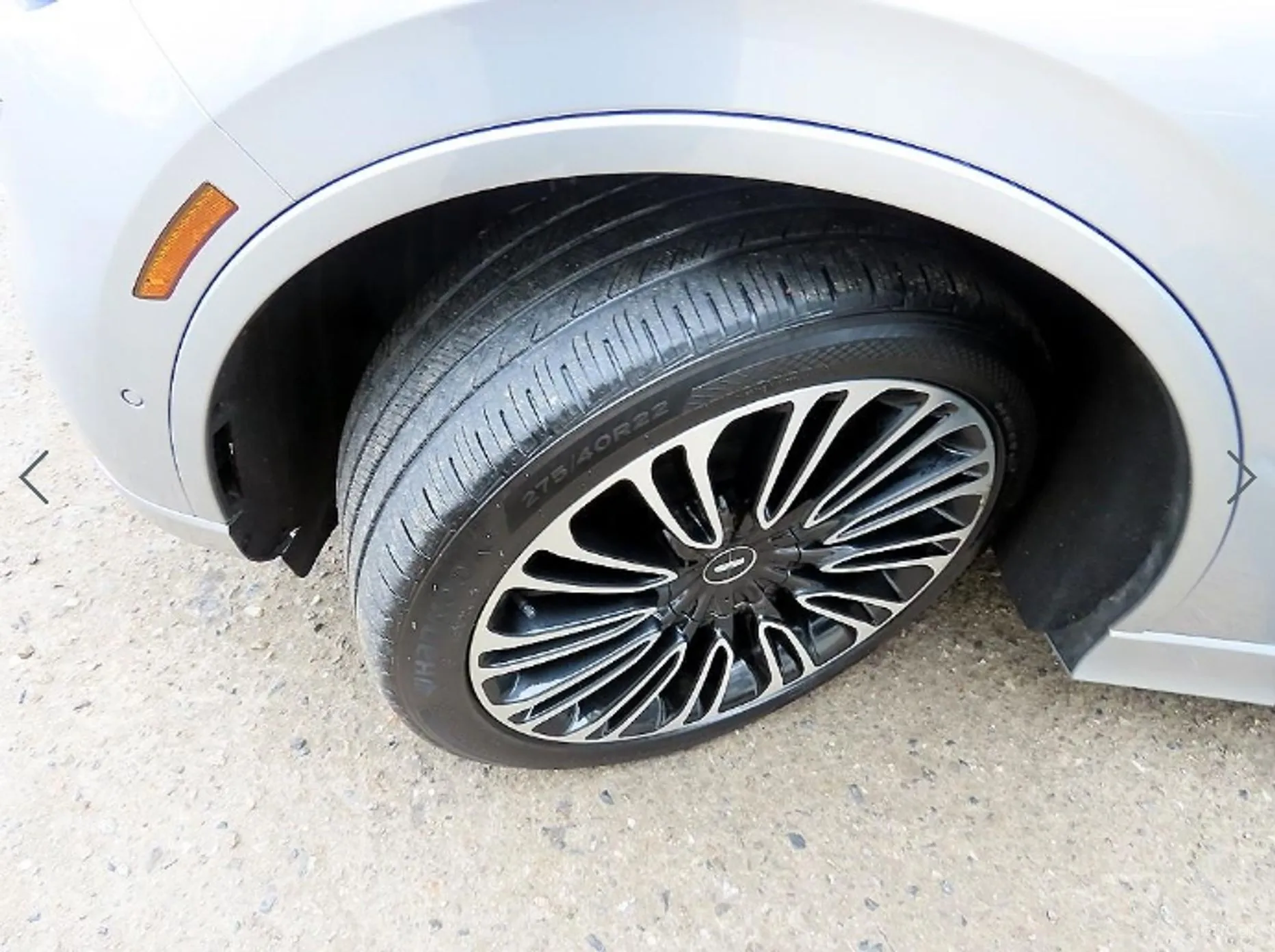 Lincoln Aviator 2nd Generation превью 20