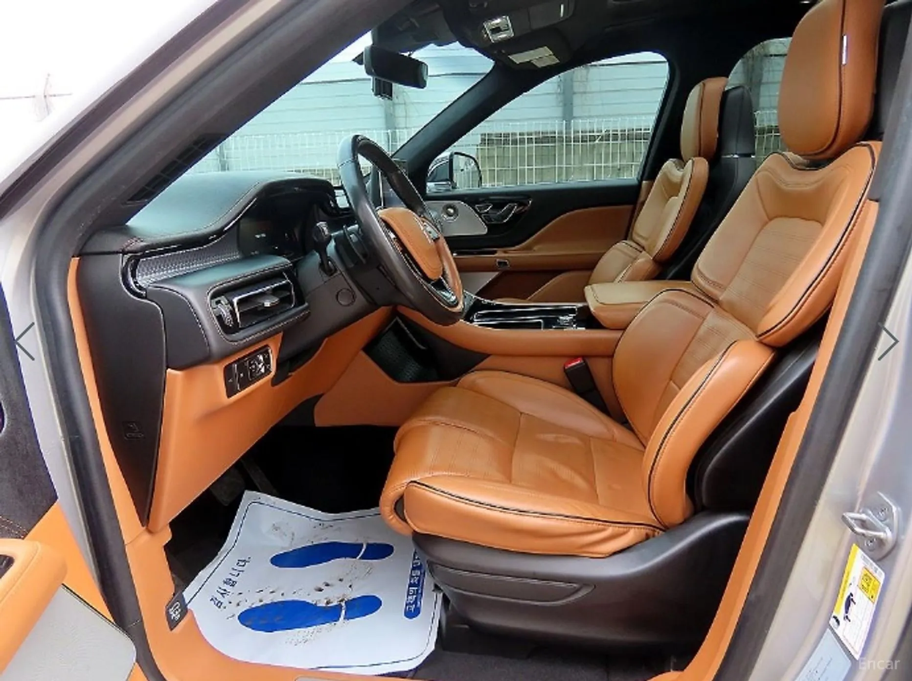 Lincoln Aviator 2nd Generation превью 5