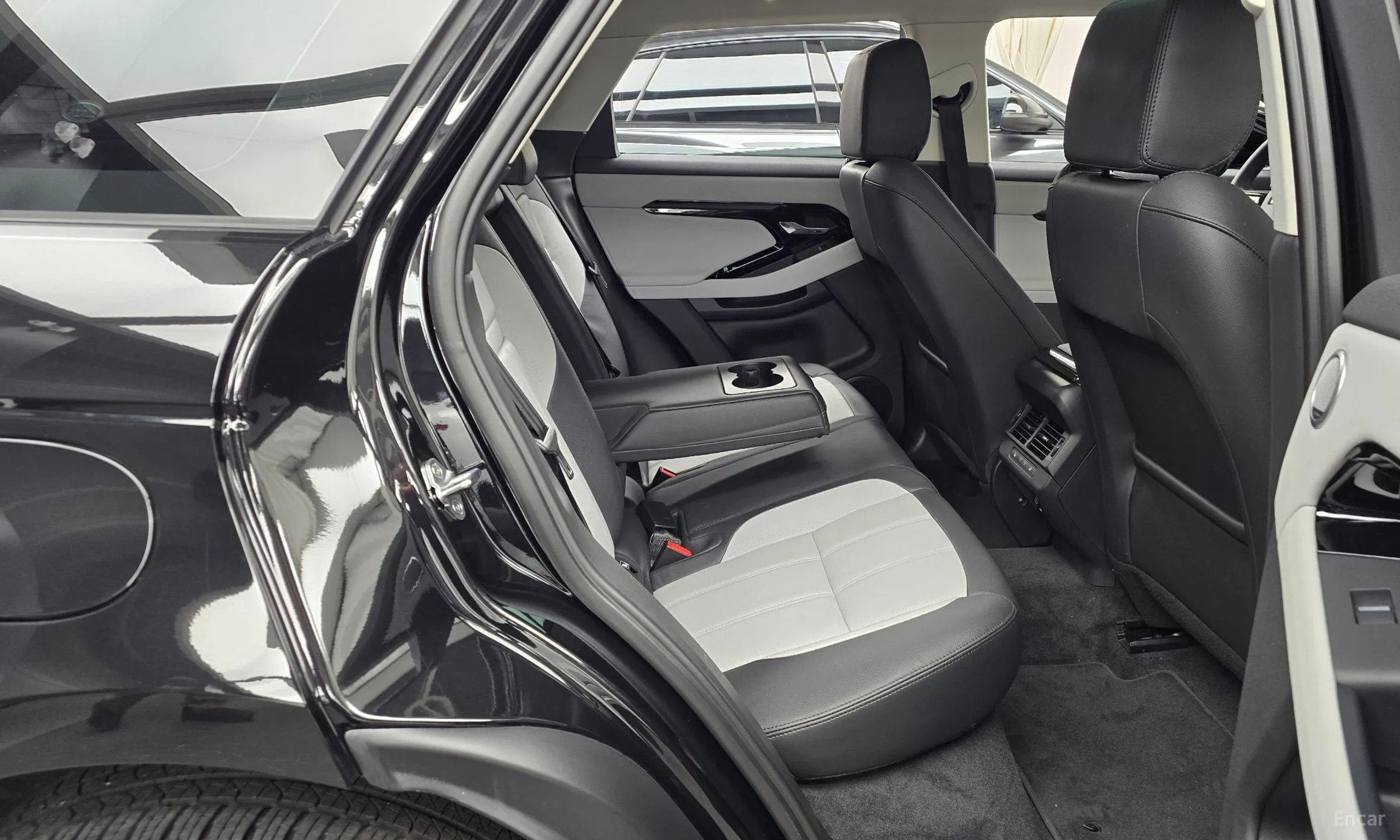 Land Rover Range Rover Evoque 2nd Generation превью 12