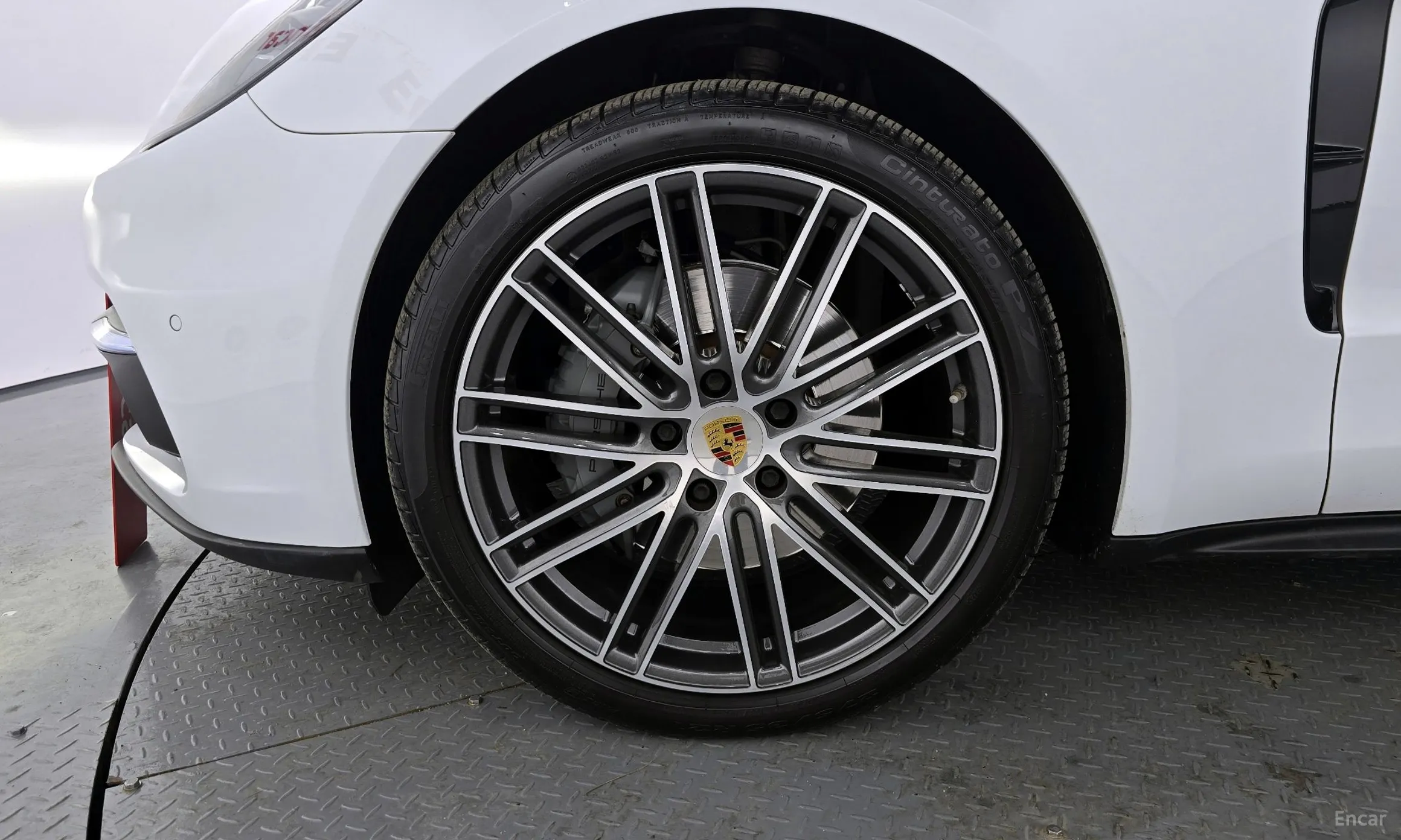 Porsche Panamera (971) превью 5