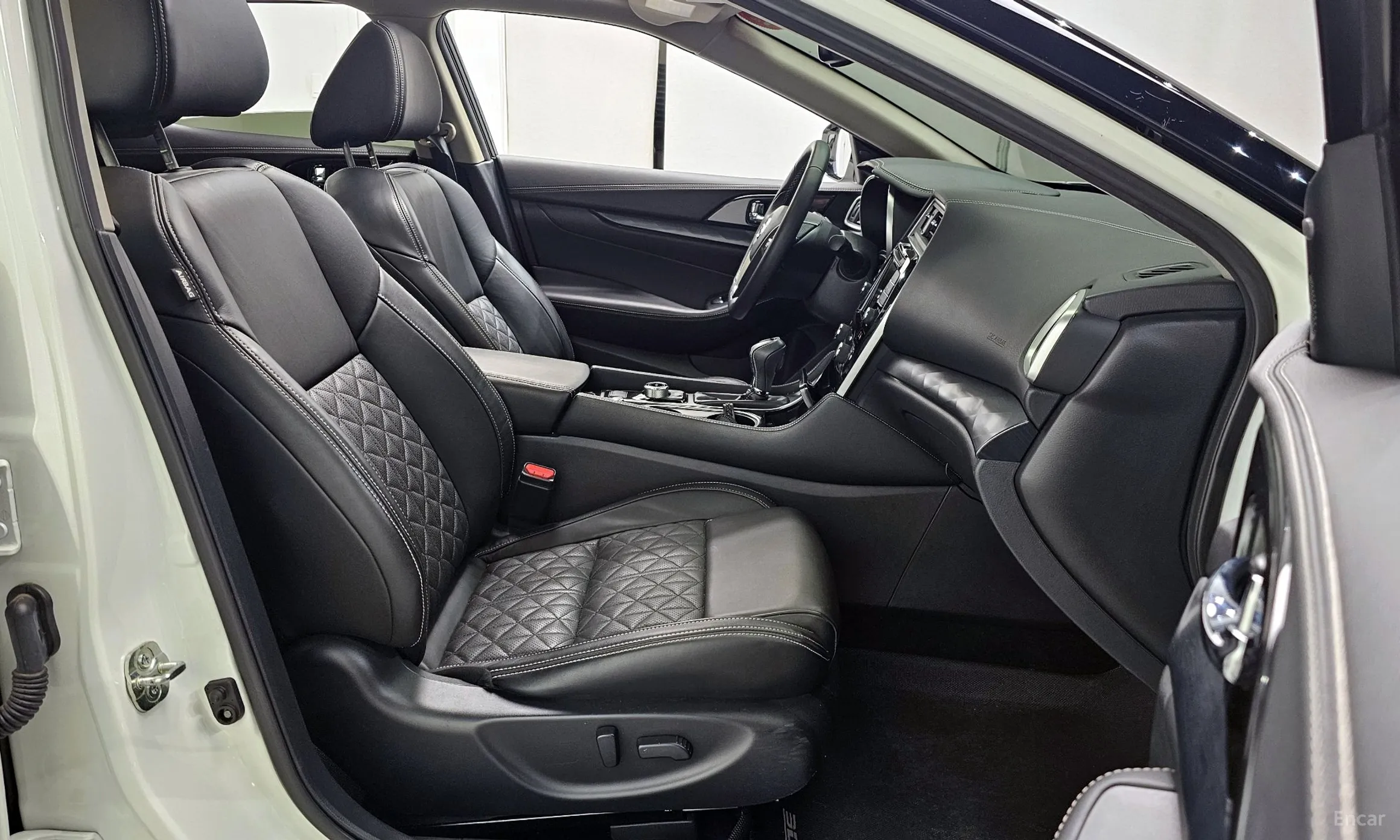 Nissan Maxima (A36) превью 10