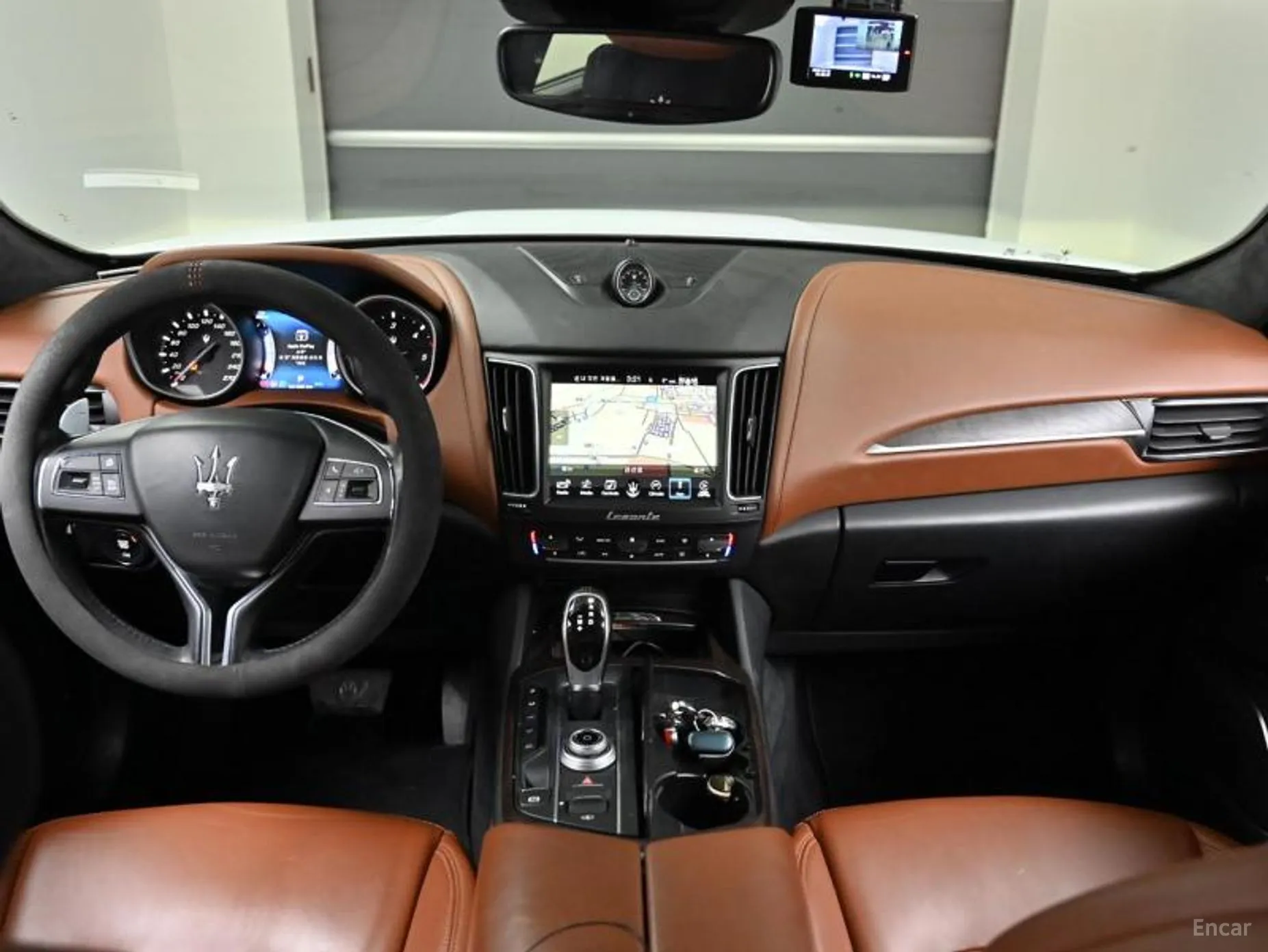 Maserati Levante превью 7