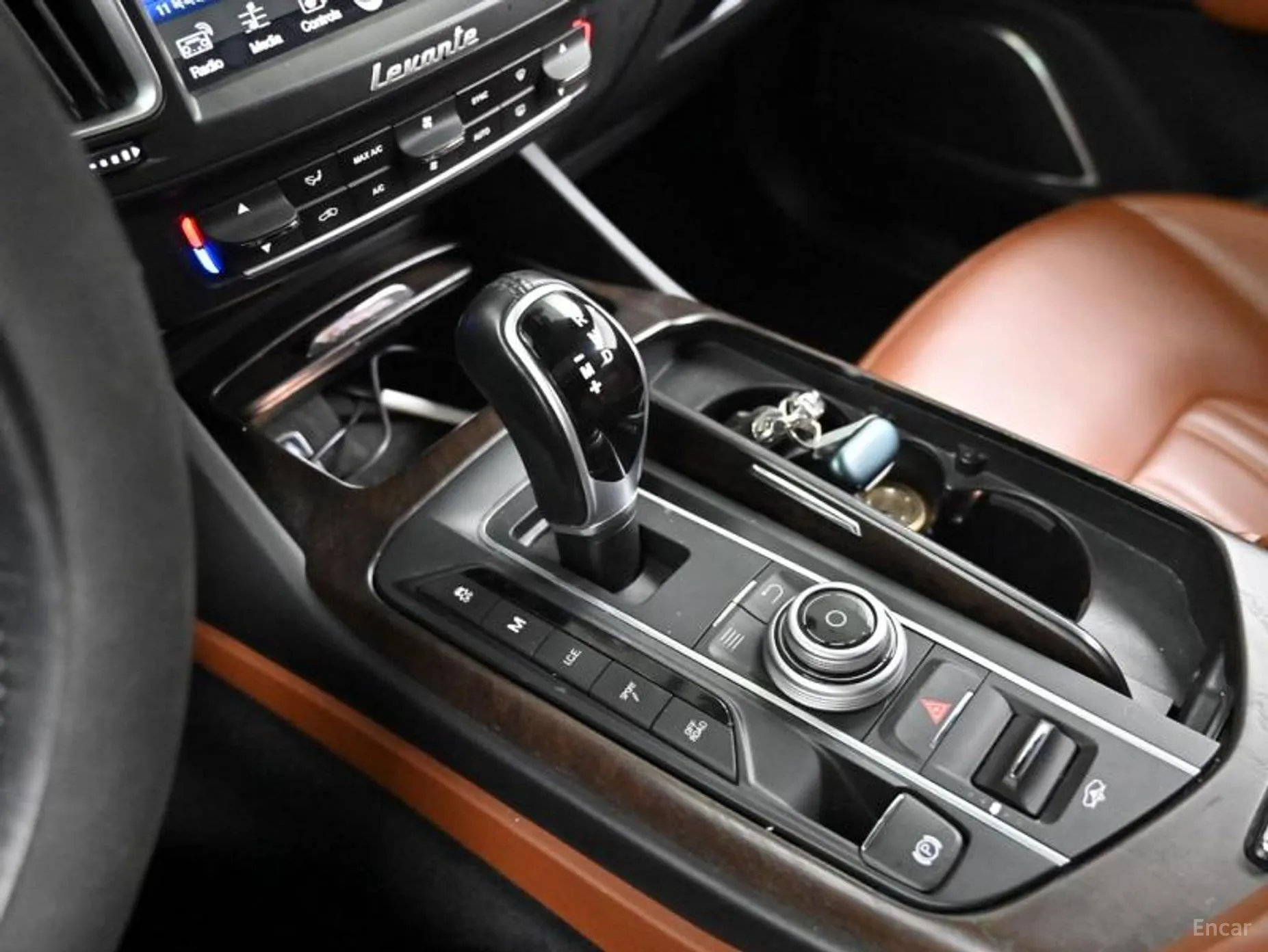 Maserati Levante превью 9