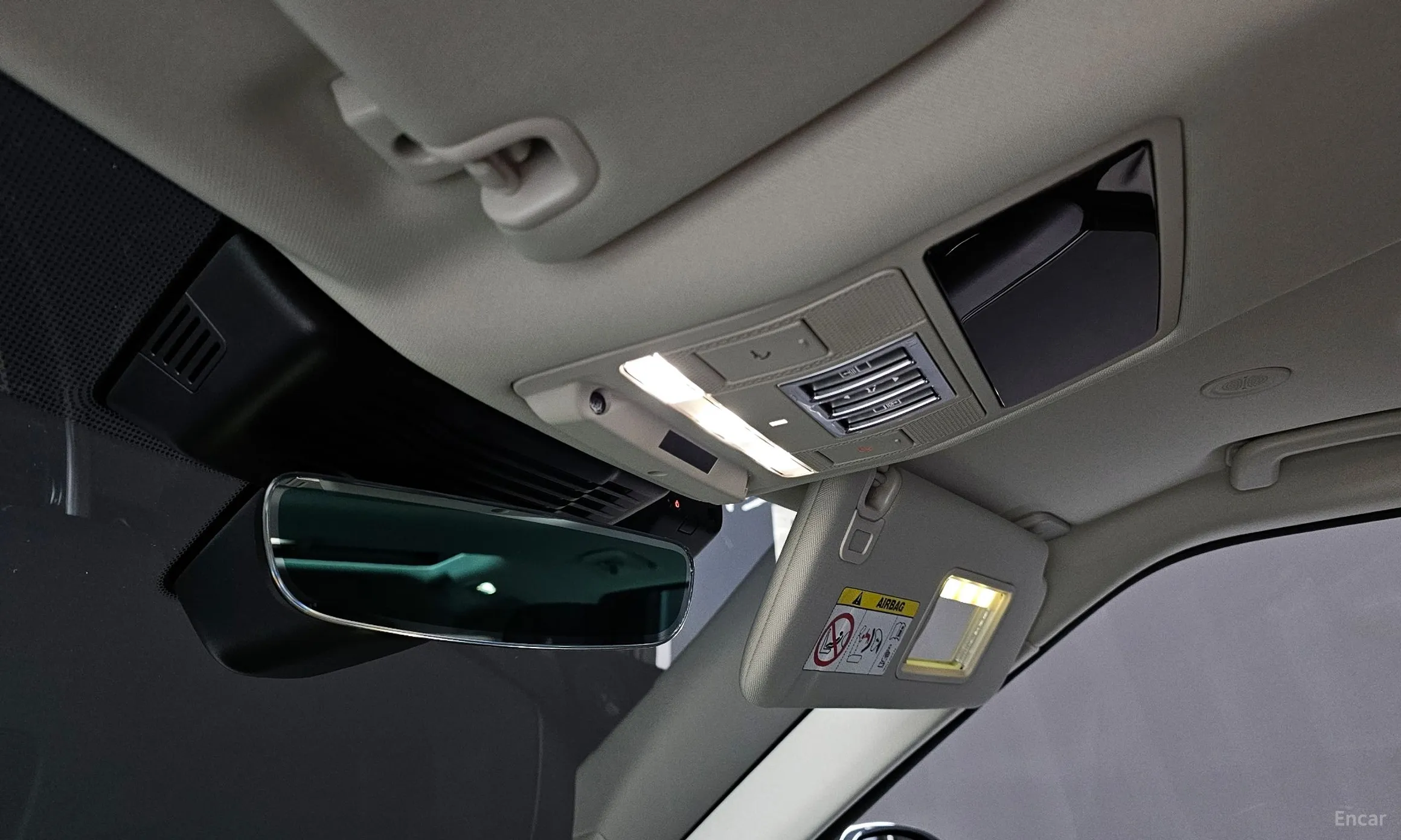 Land Rover Discovery 5 превью 17