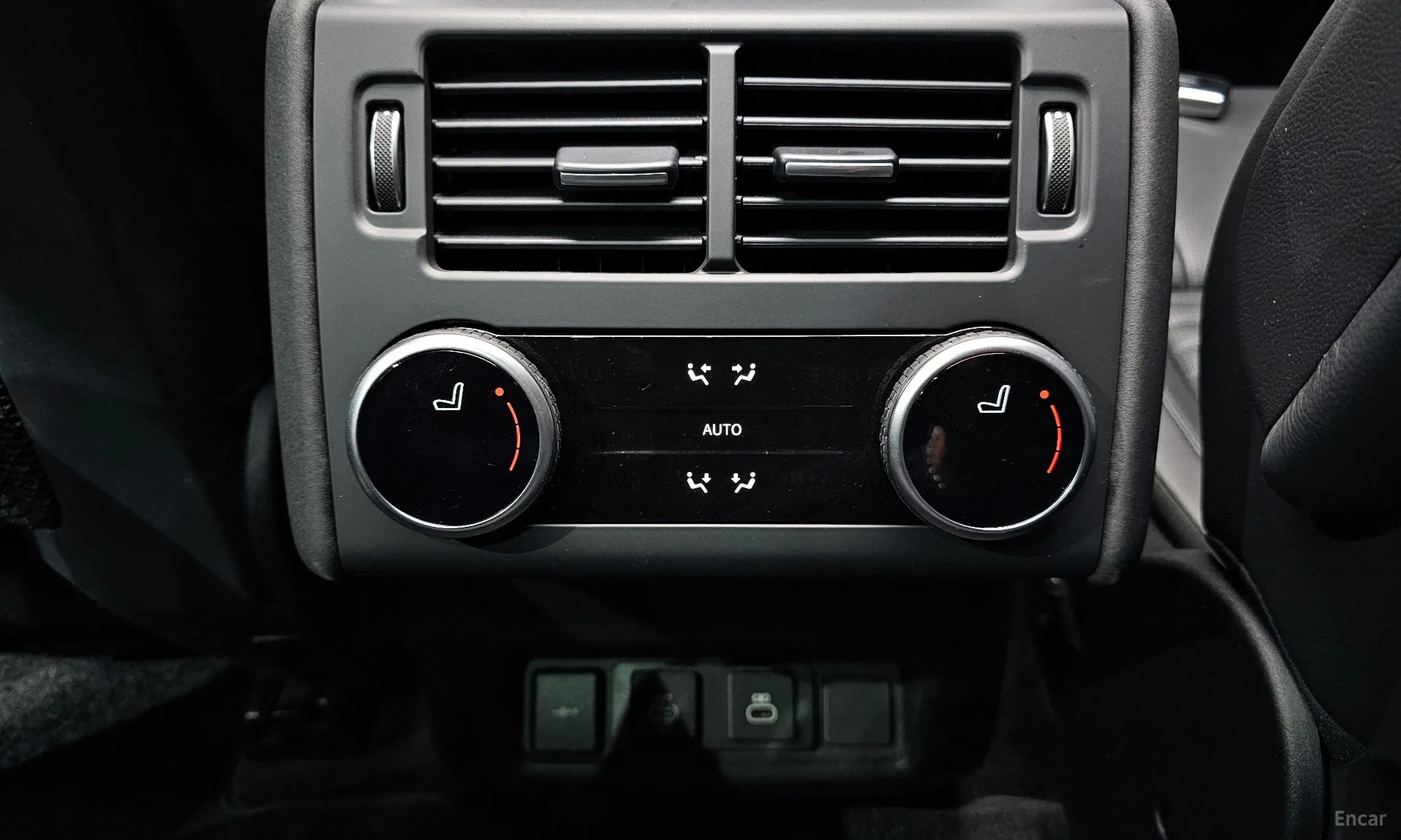 Land Rover Discovery 5 превью 19