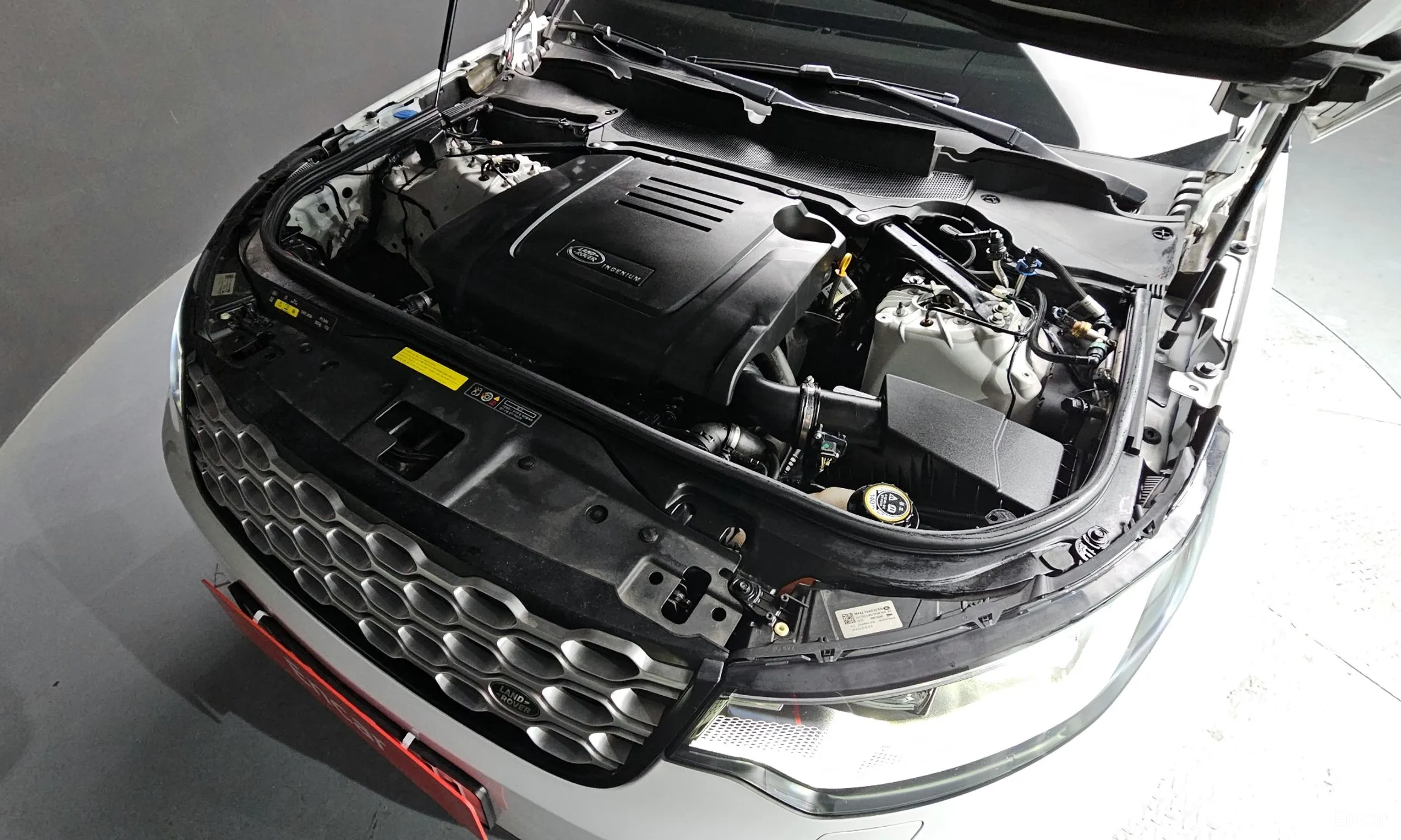 Land Rover Discovery 5 превью 6