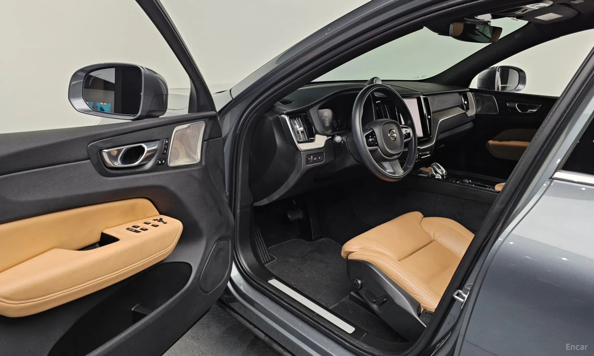 Volvo XC60 Gen 2 превью 10