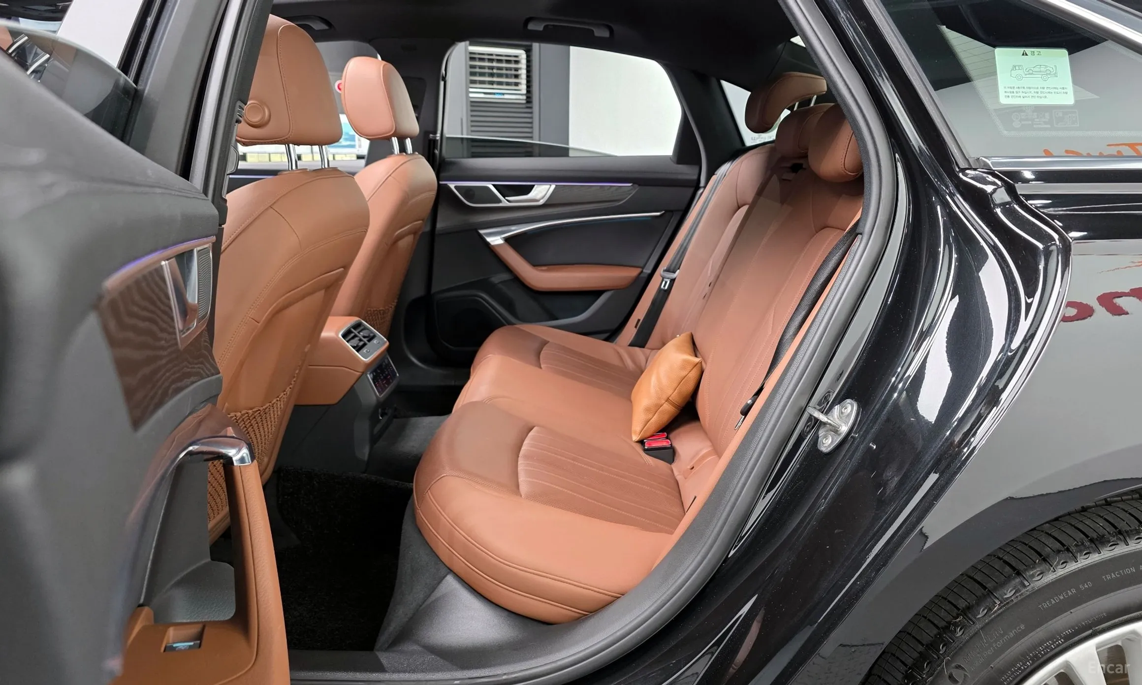 Audi A6 (C8) превью 12