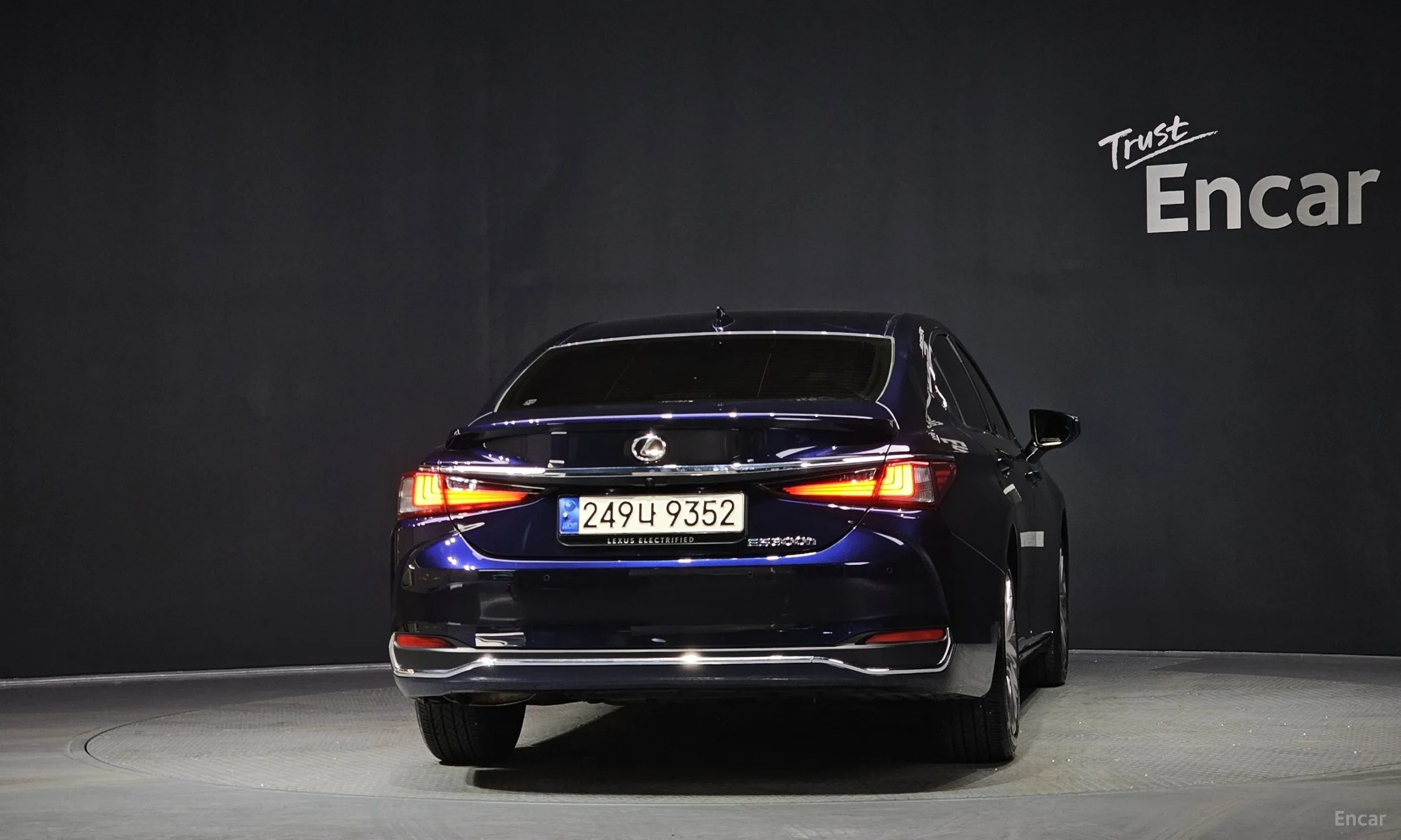 Lexus ES300h 7th Generation превью 4