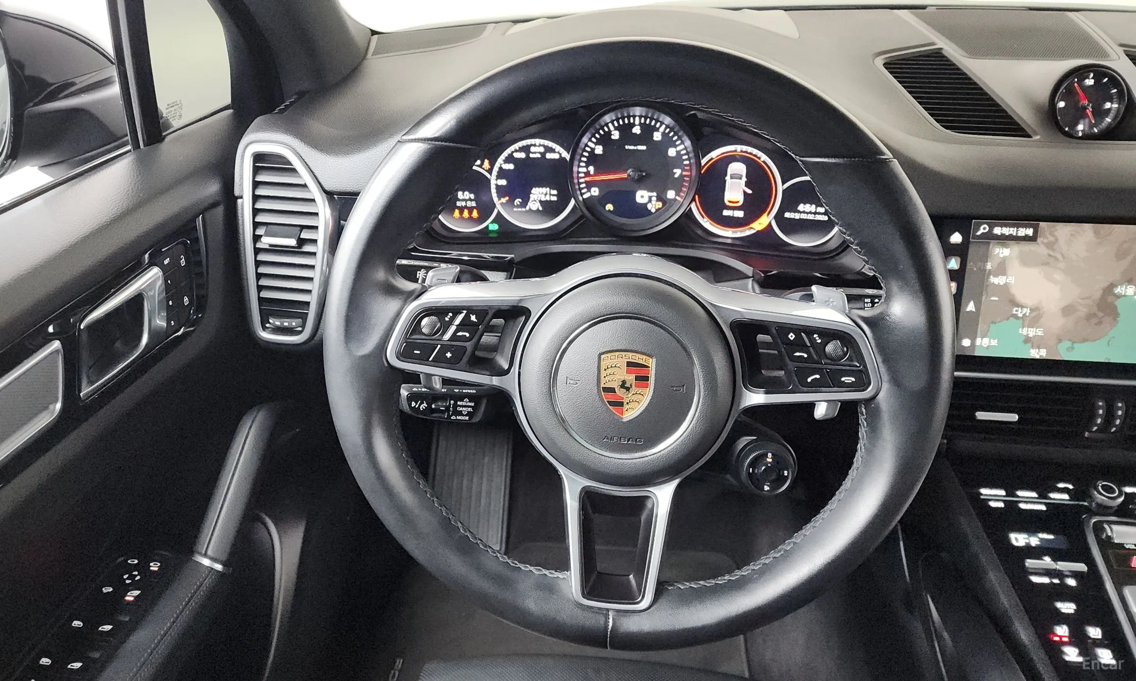 Porsche Cayenne (PO536) превью 13