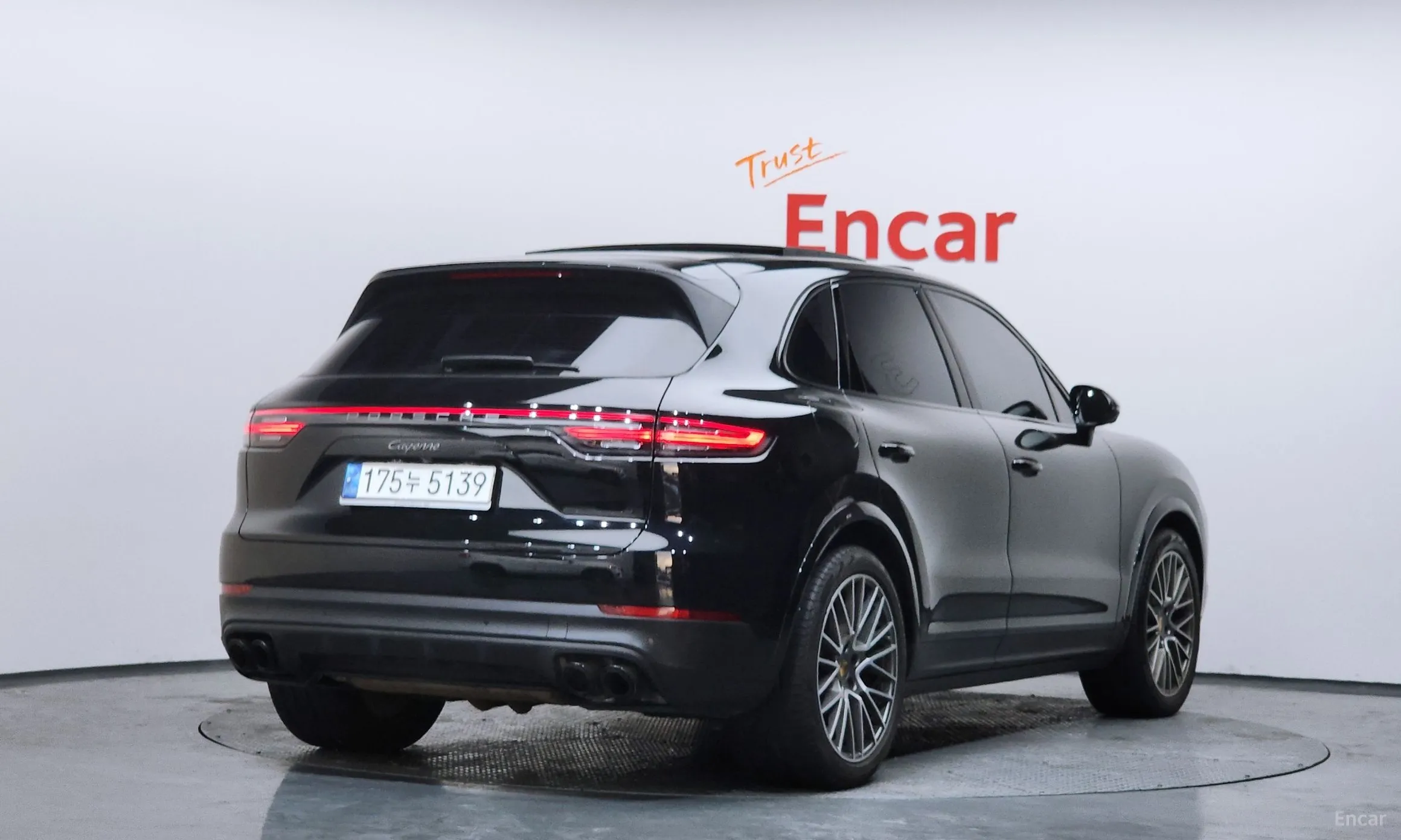 Porsche Cayenne (PO536) превью 2