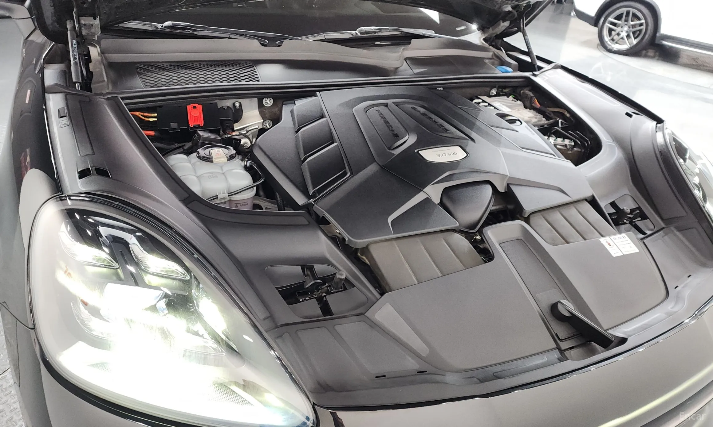 Porsche Cayenne (PO536) превью 6