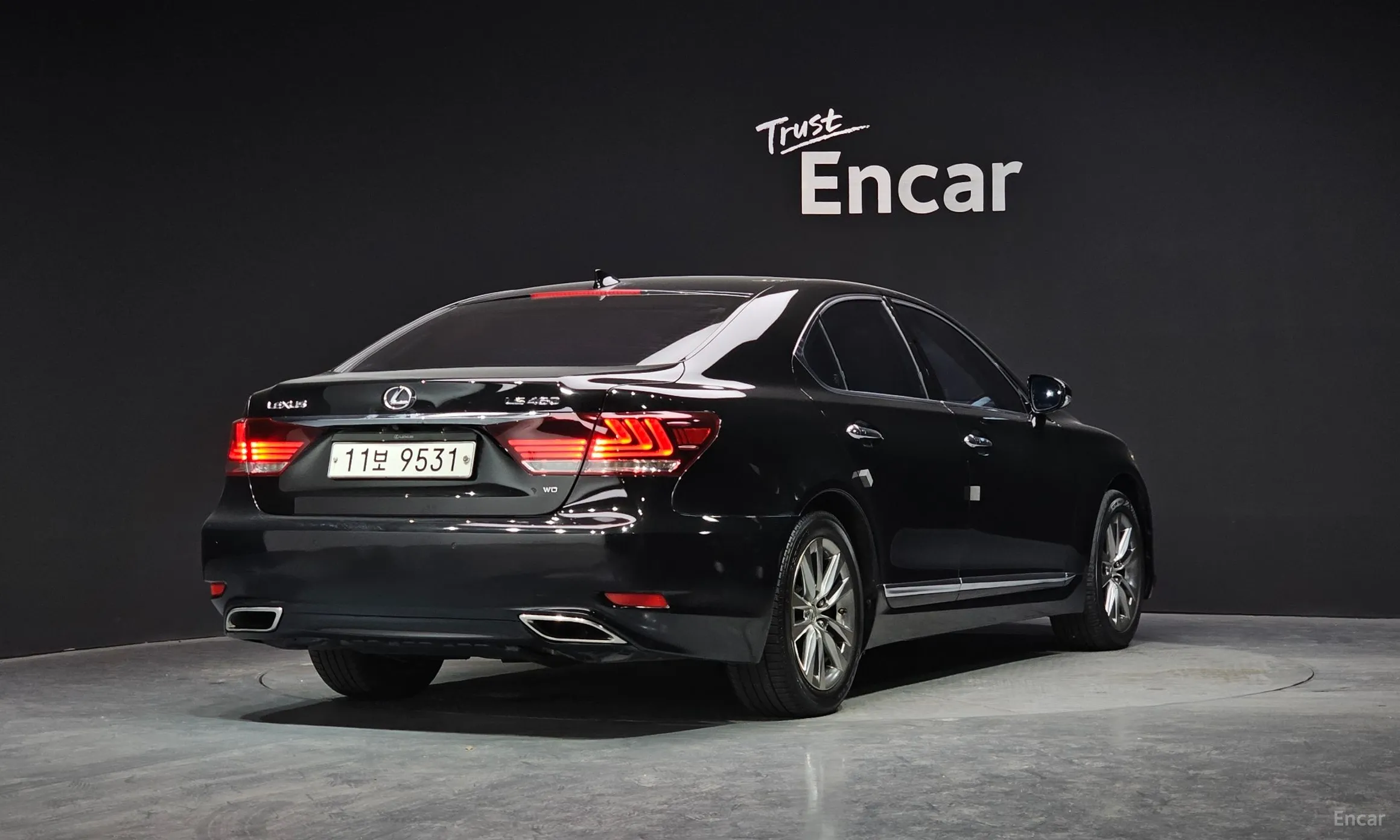 Lexus LS460