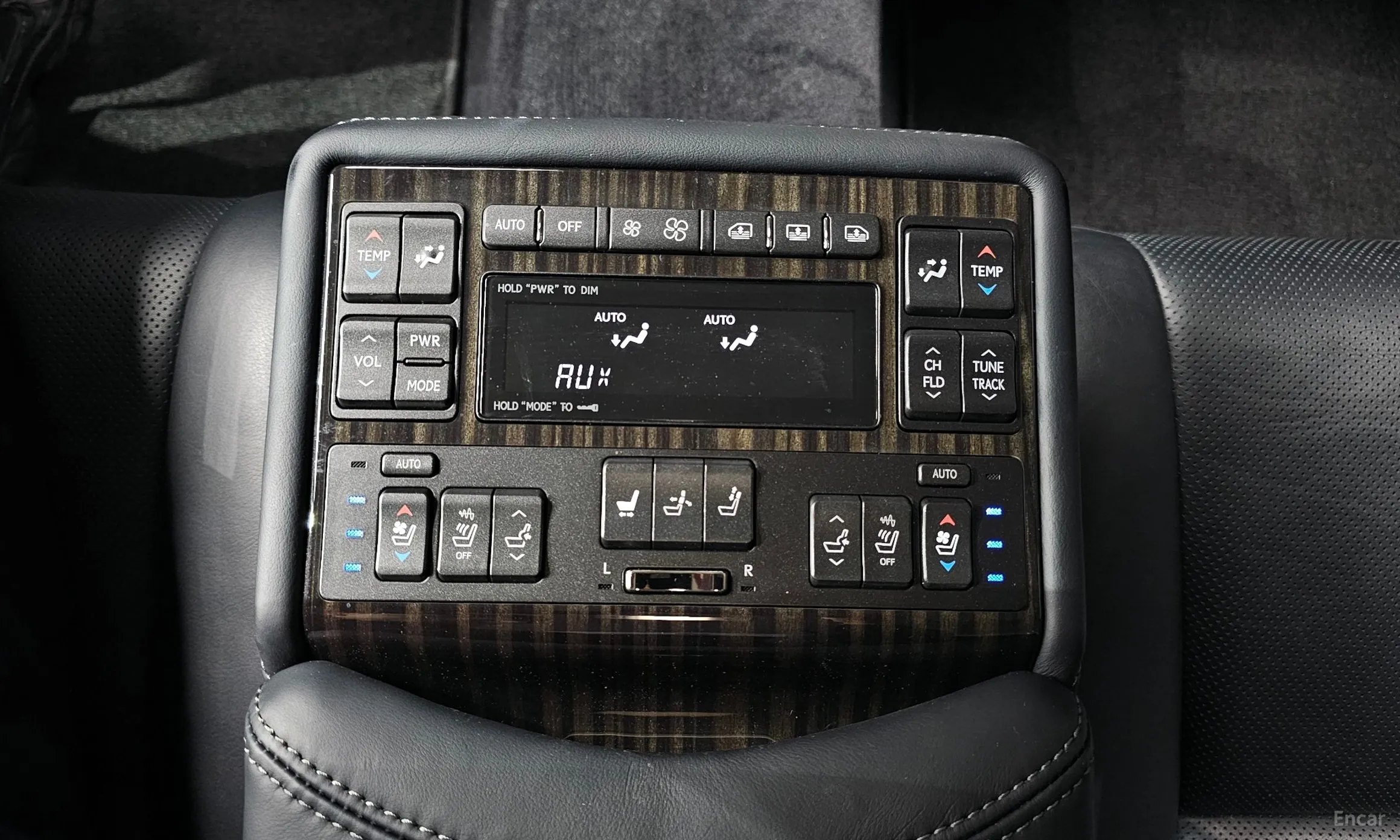 Lexus LS460 превью 19