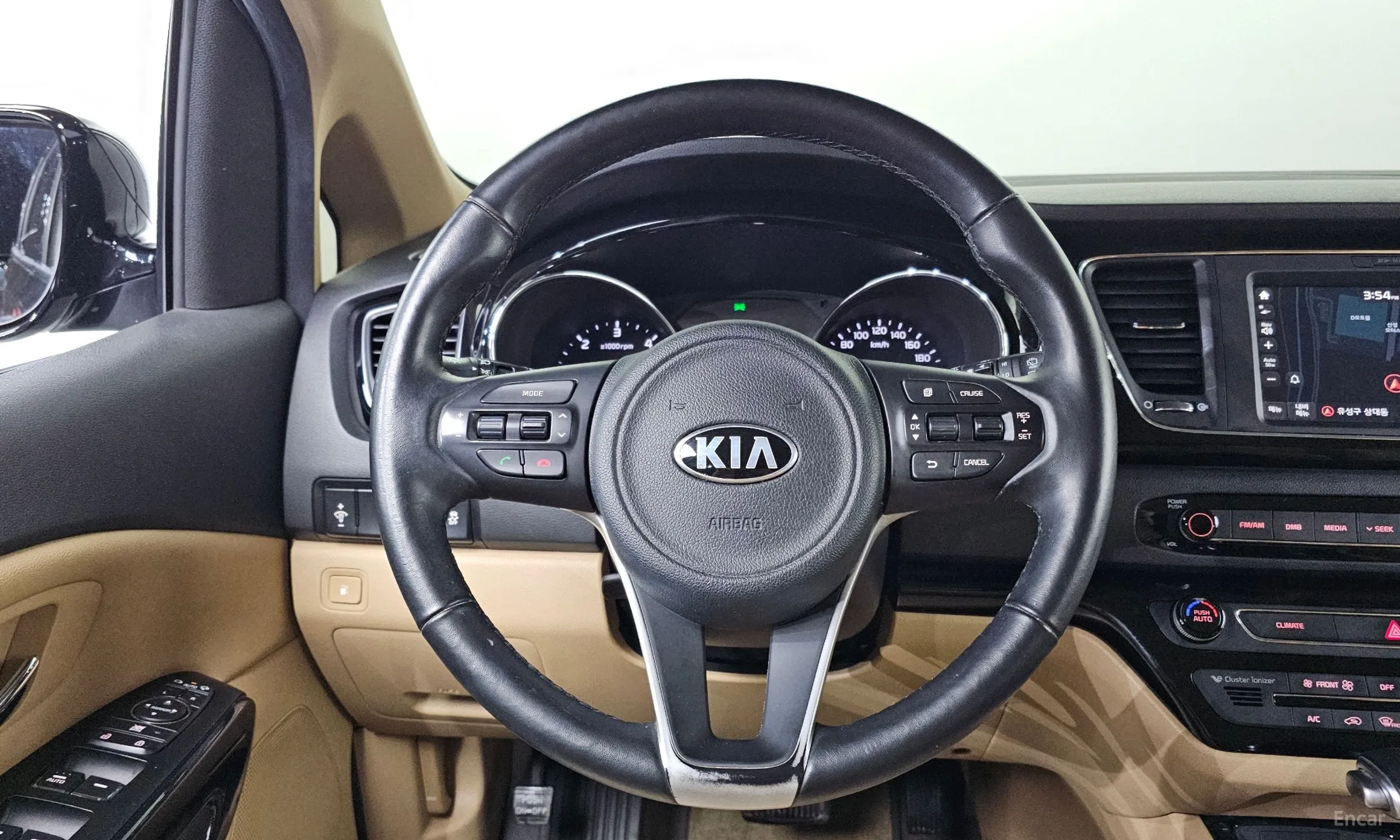 Kia Carnival превью 15