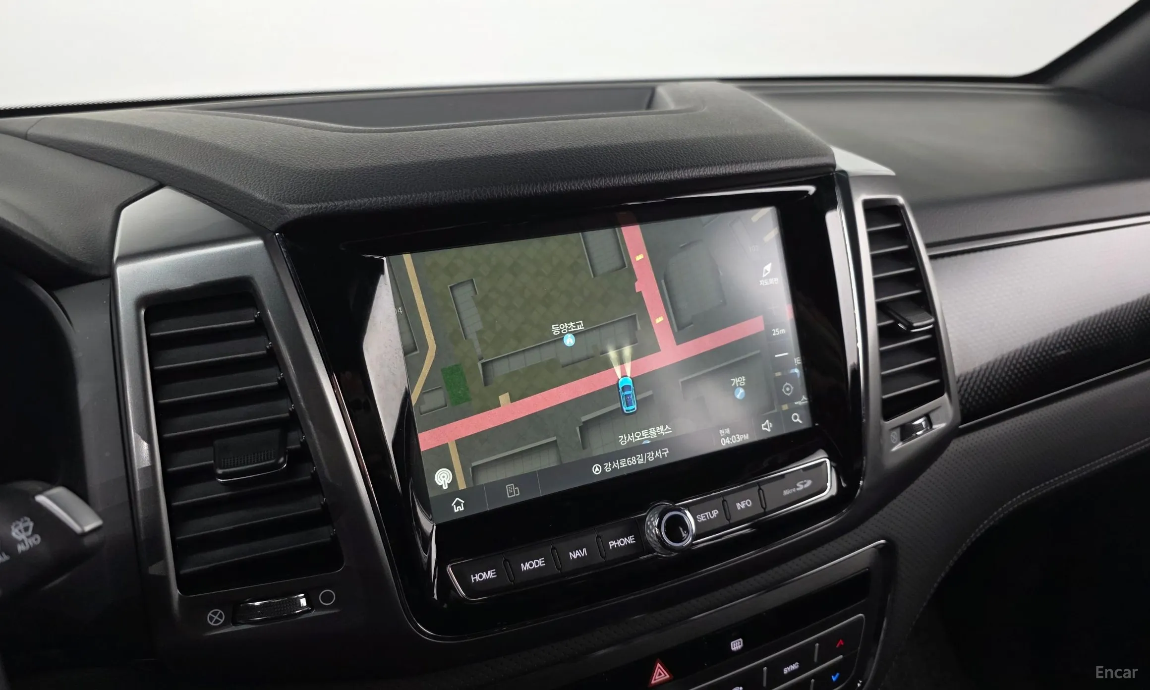KG Mobility (SsangYong) Rexton Sports превью 15