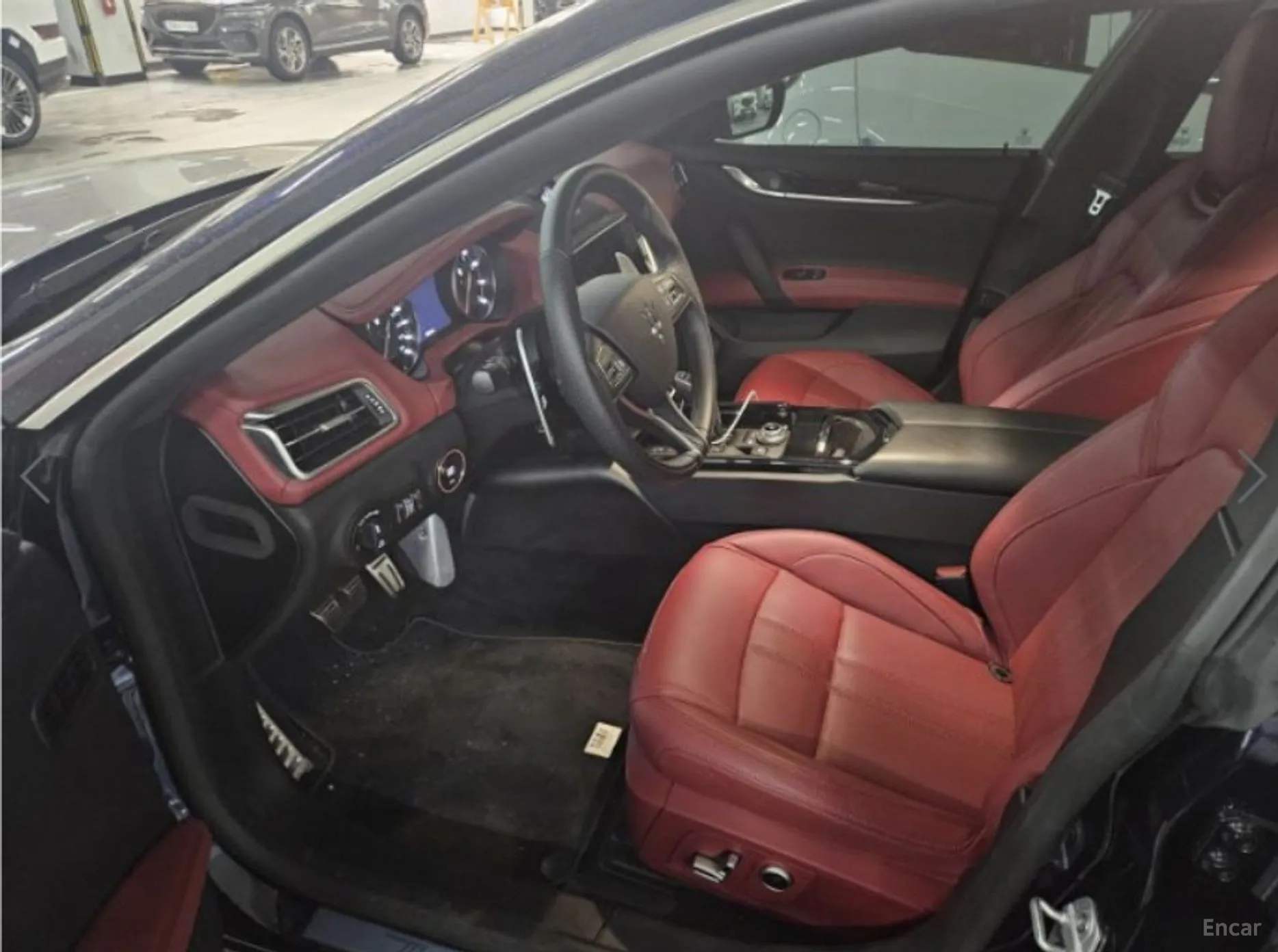 Maserati Ghibli превью 4