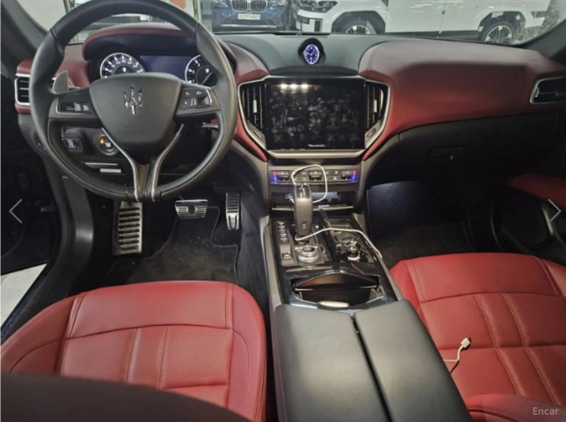 Maserati Ghibli превью 6