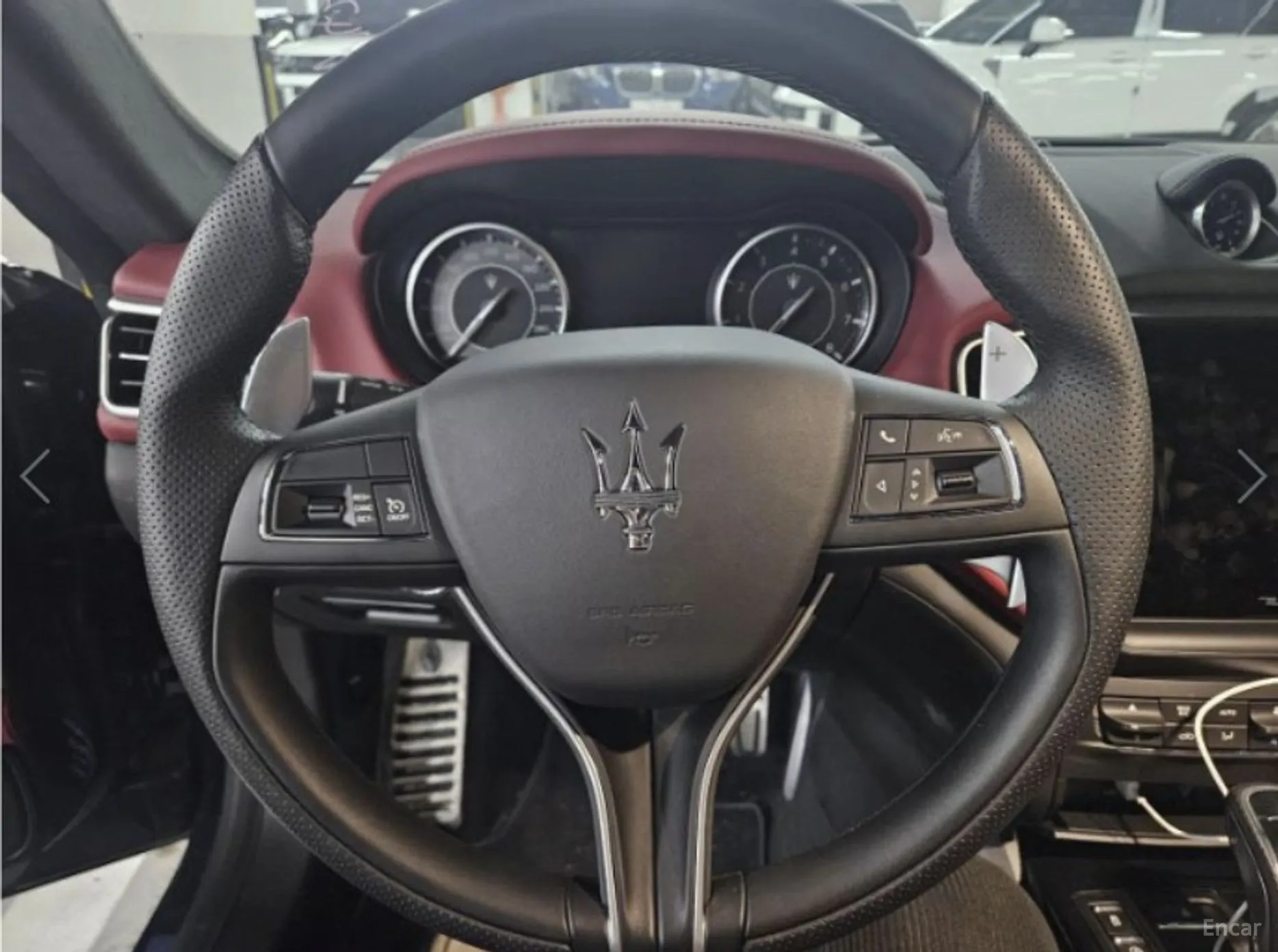 Maserati Ghibli превью 7