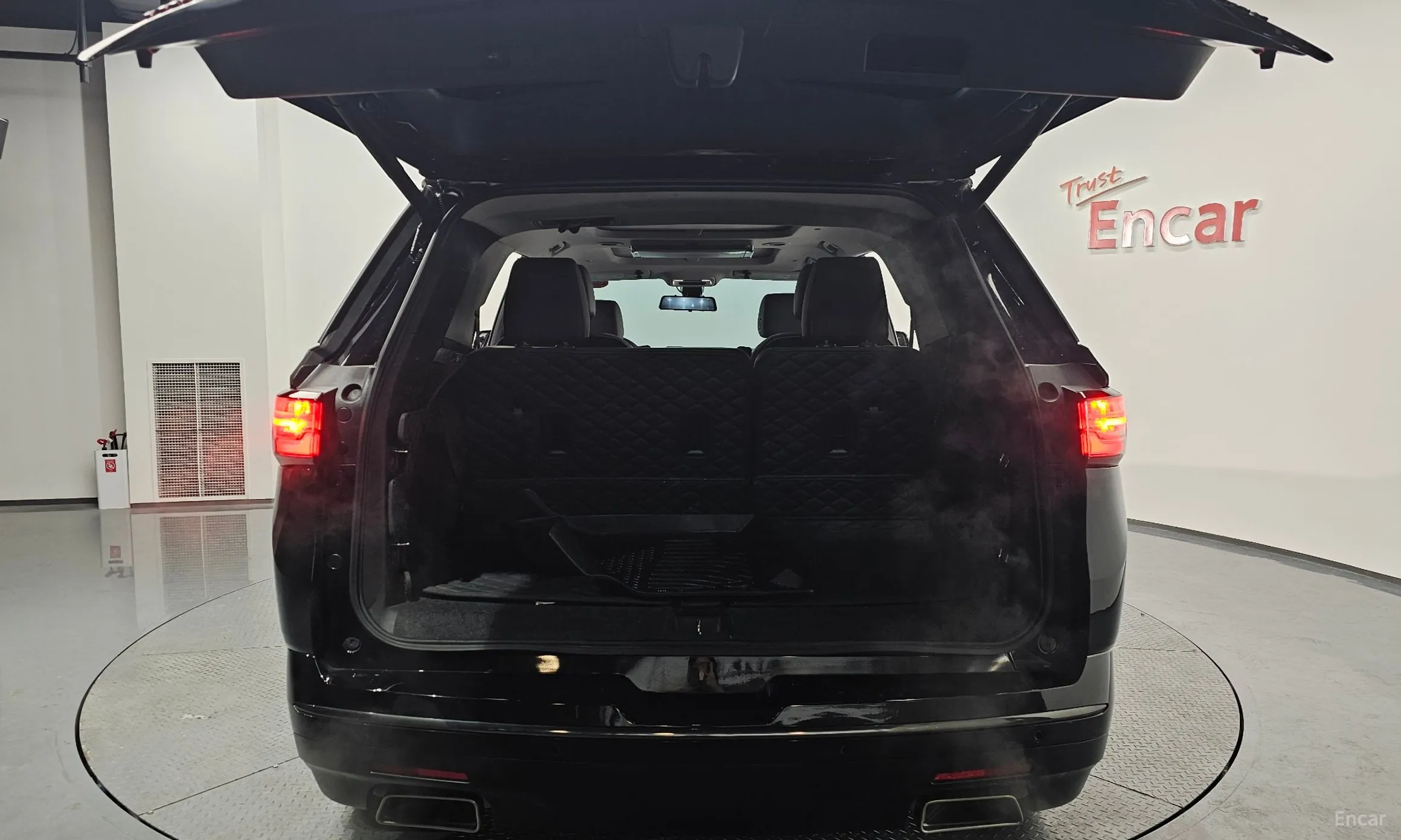 Chevrolet (GM Daewoo) Traverse превью 20