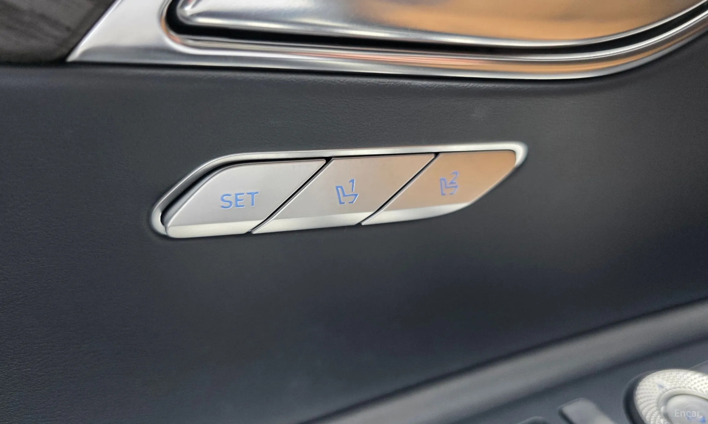 Genesis GV80 превью 17