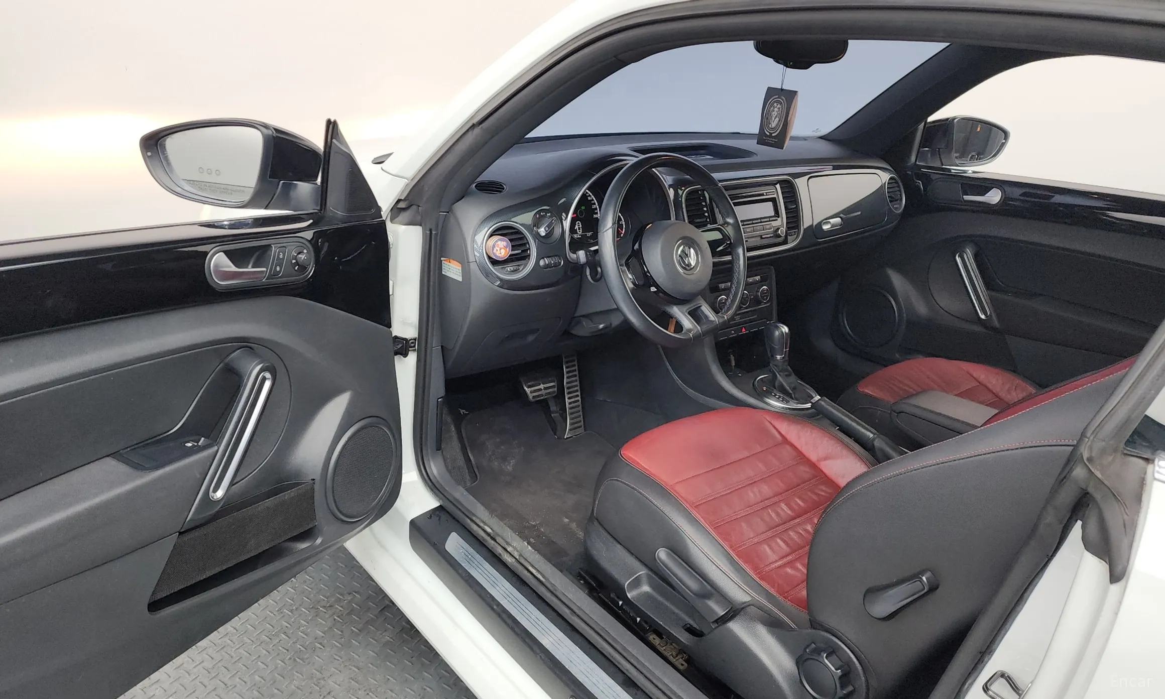 Volkswagen The Beetle превью 10